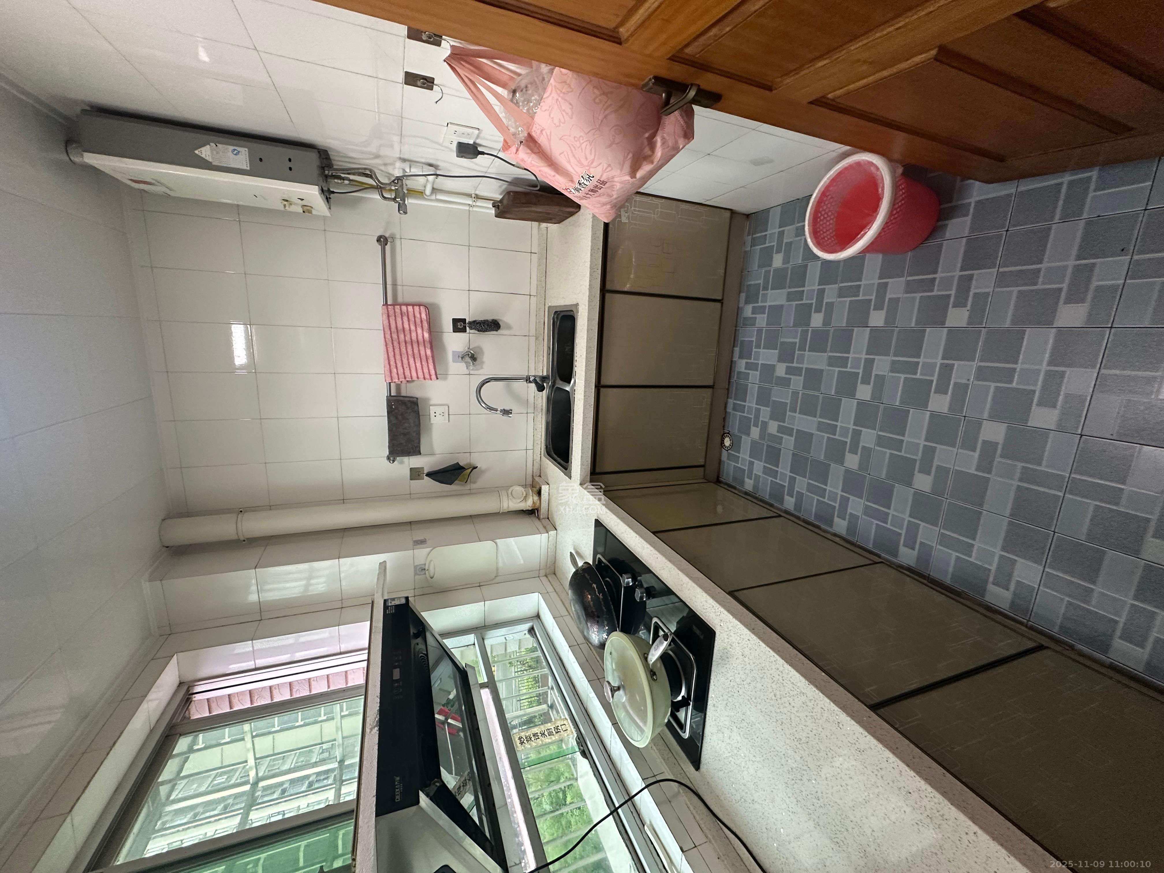 岳北社区 1室1厅1卫 750.0元/月 岳北社区 1室1厅1卫 750.0元/月室内图