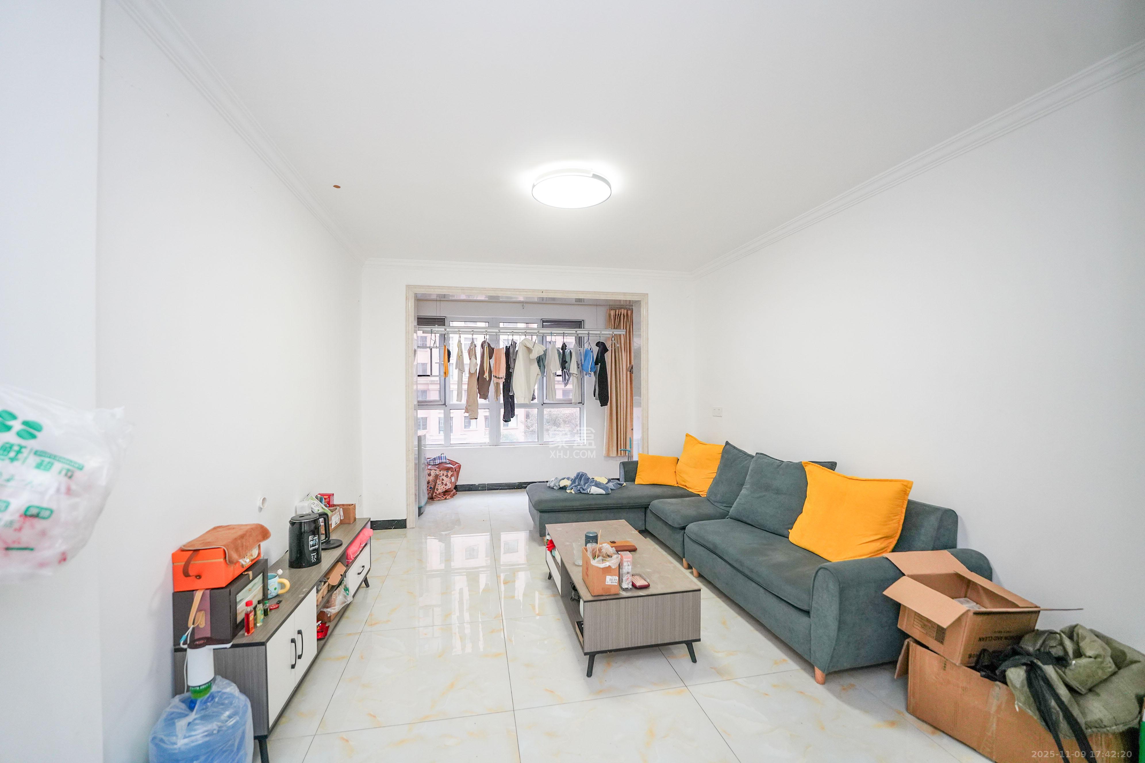 丽发新城  2室2厅1卫    48.8万