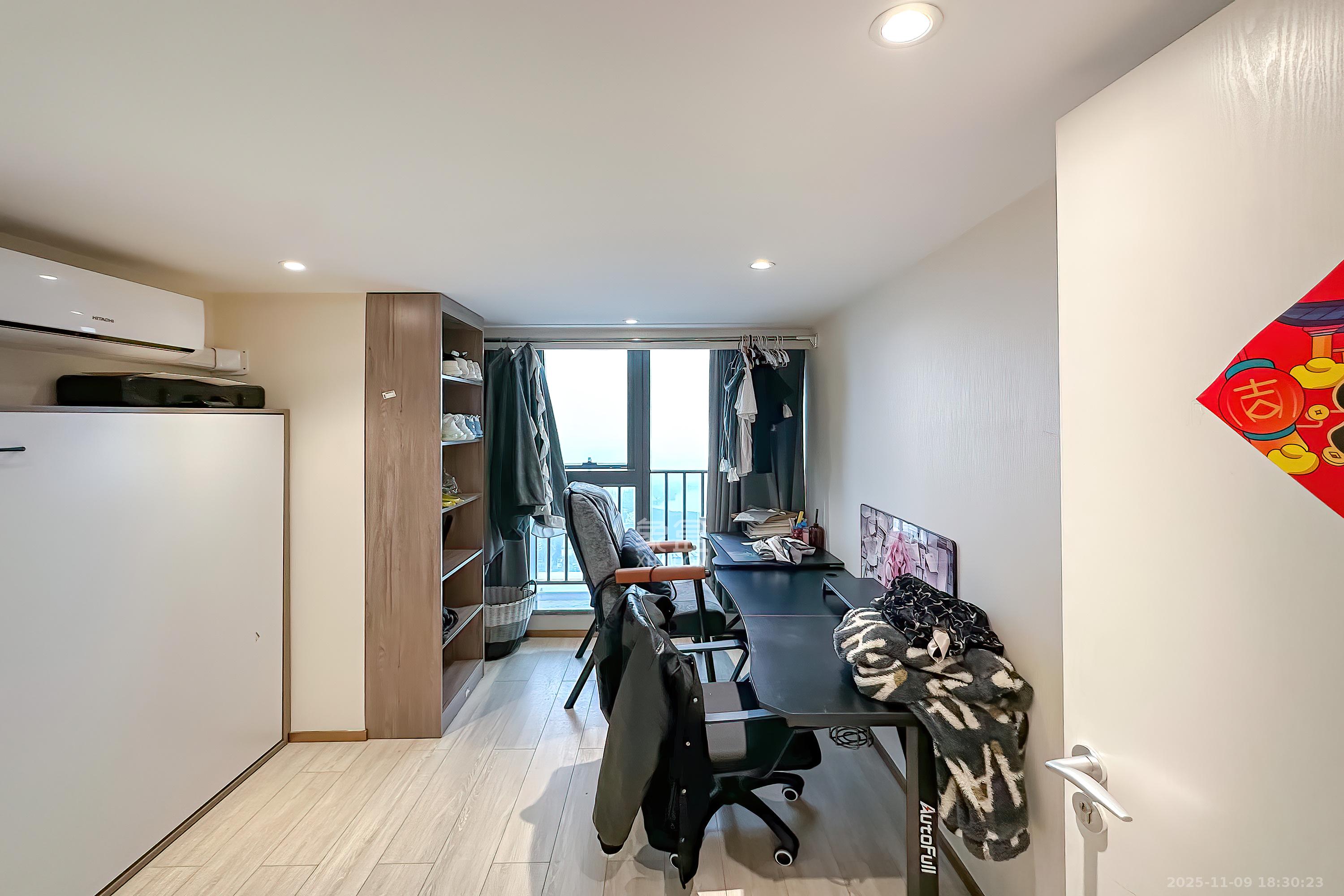 华远华时代 3室2厅2卫 88.8万 华远华时代 3室2厅2卫 88.8万卧室