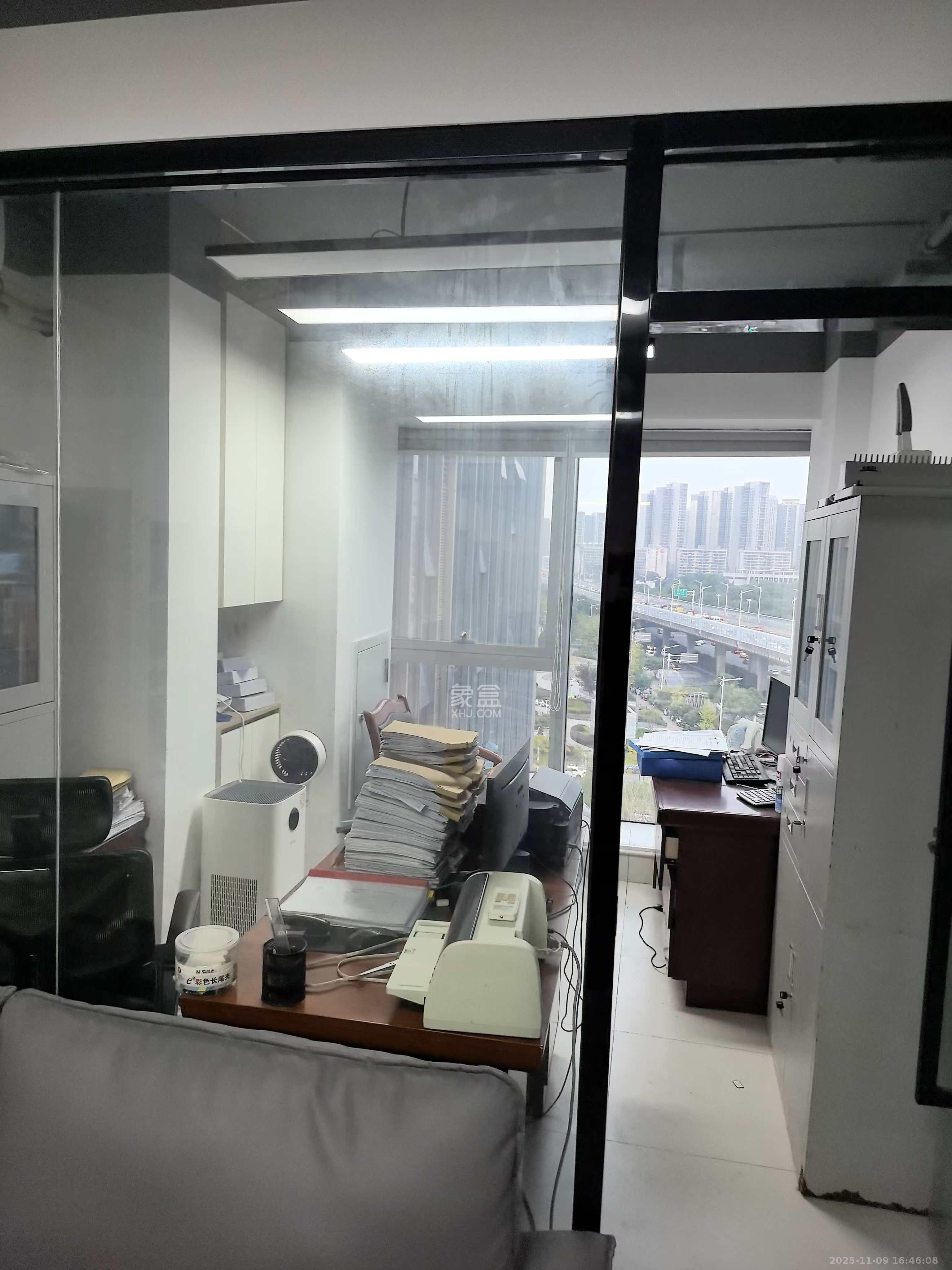 卓越伊景寓 1室0厅1卫 4500.0元/月 卓越伊景寓 1室0厅1卫 4500.0元/月室内图