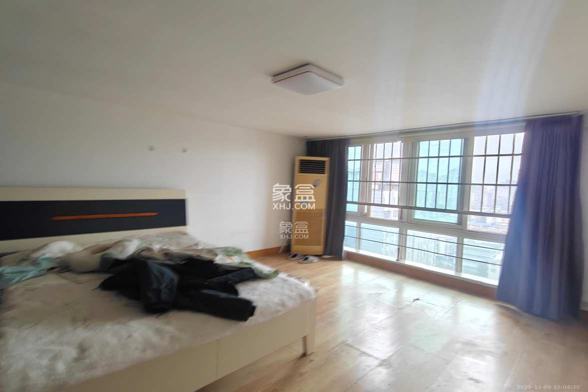 君临天厦 3室1厅1卫 2800.0元/月 君临天厦 3室1厅1卫 2800.0元/月室内图