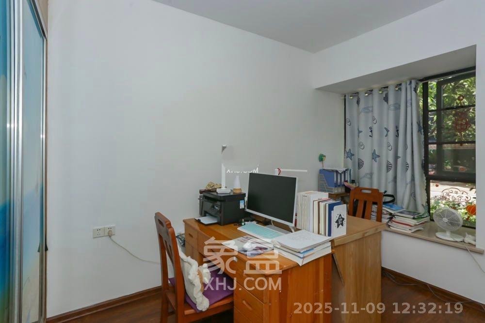 钰龙天下一期  3室2厅2卫    4200.0元/月室内图