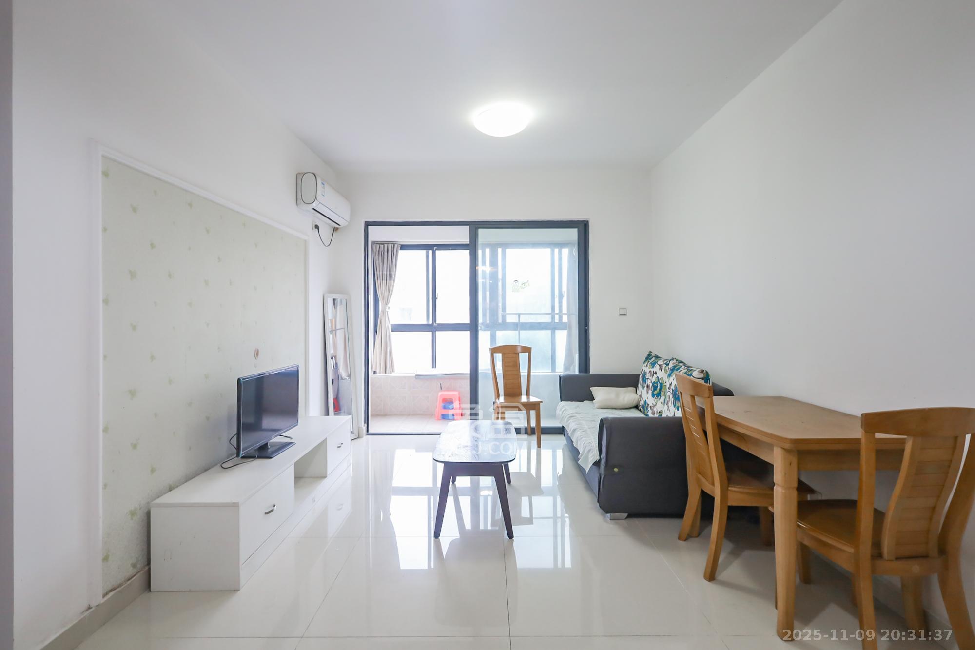 兰亭都荟（璟峰苑）  2室2厅1卫    79.2万