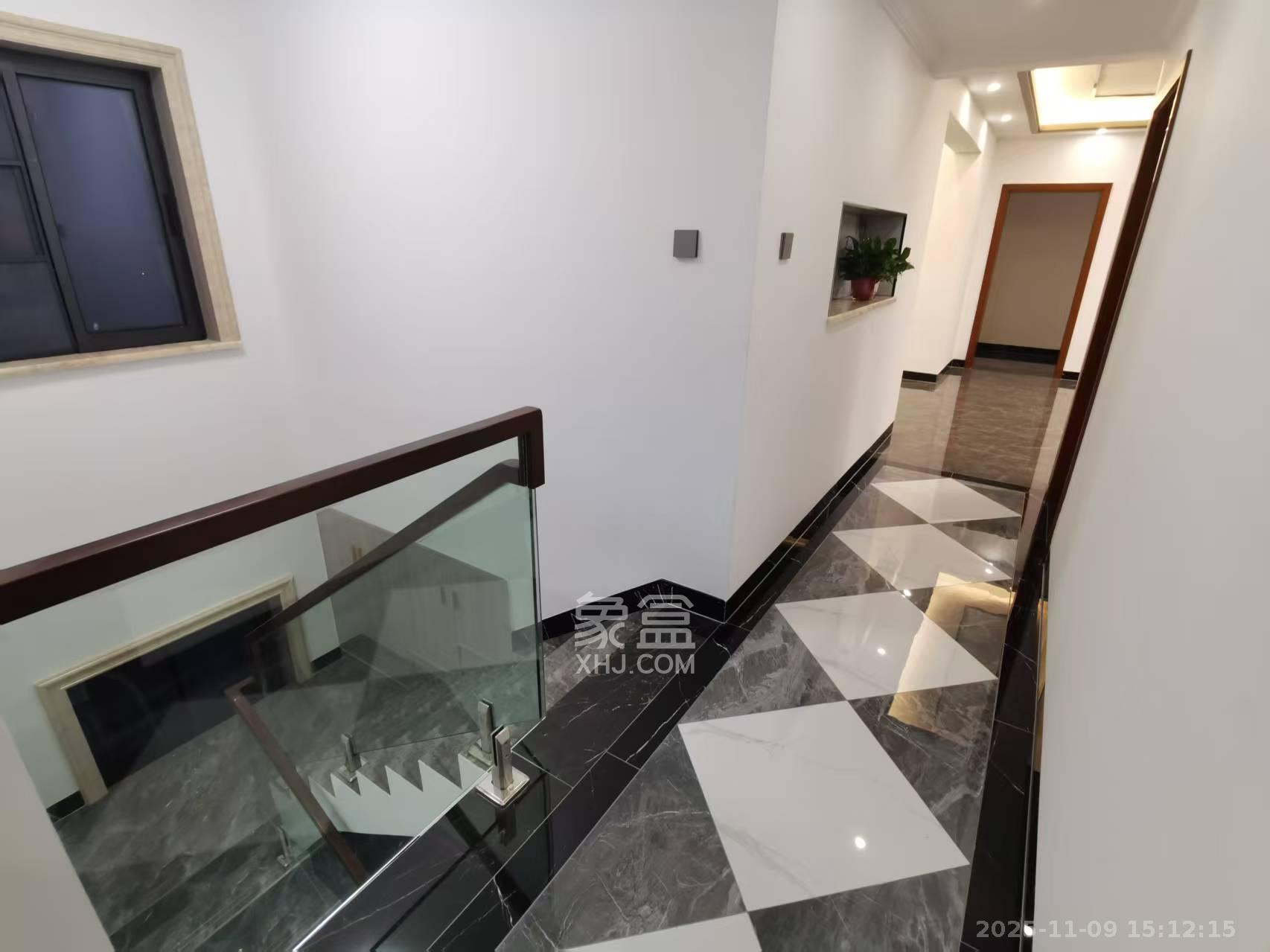 明昇壹城（明昇时代广场）一期  1室2厅2卫    8000.0元/月室内图