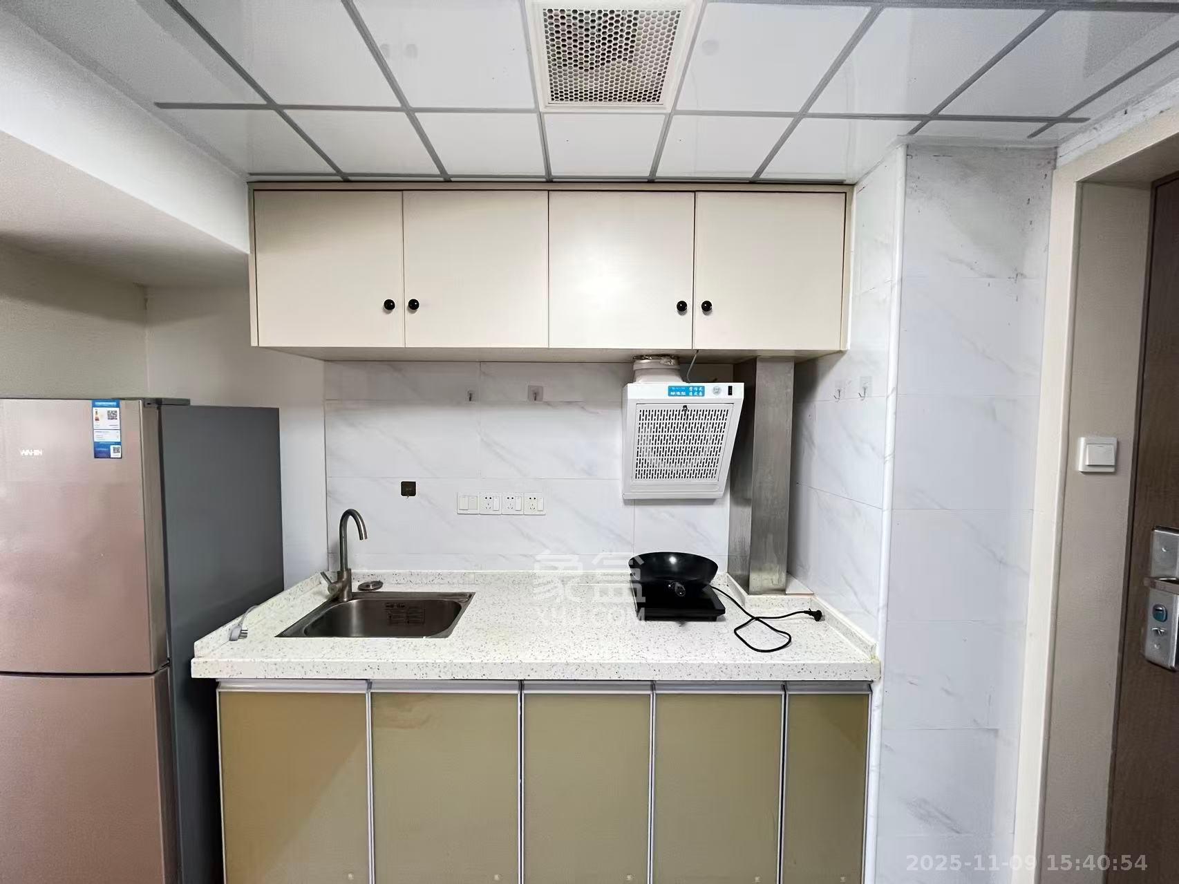 奥克斯滨仕花园（奥克斯洋湖广场/奥克斯中心）  1室1厅1卫    1600.0元/月室内图