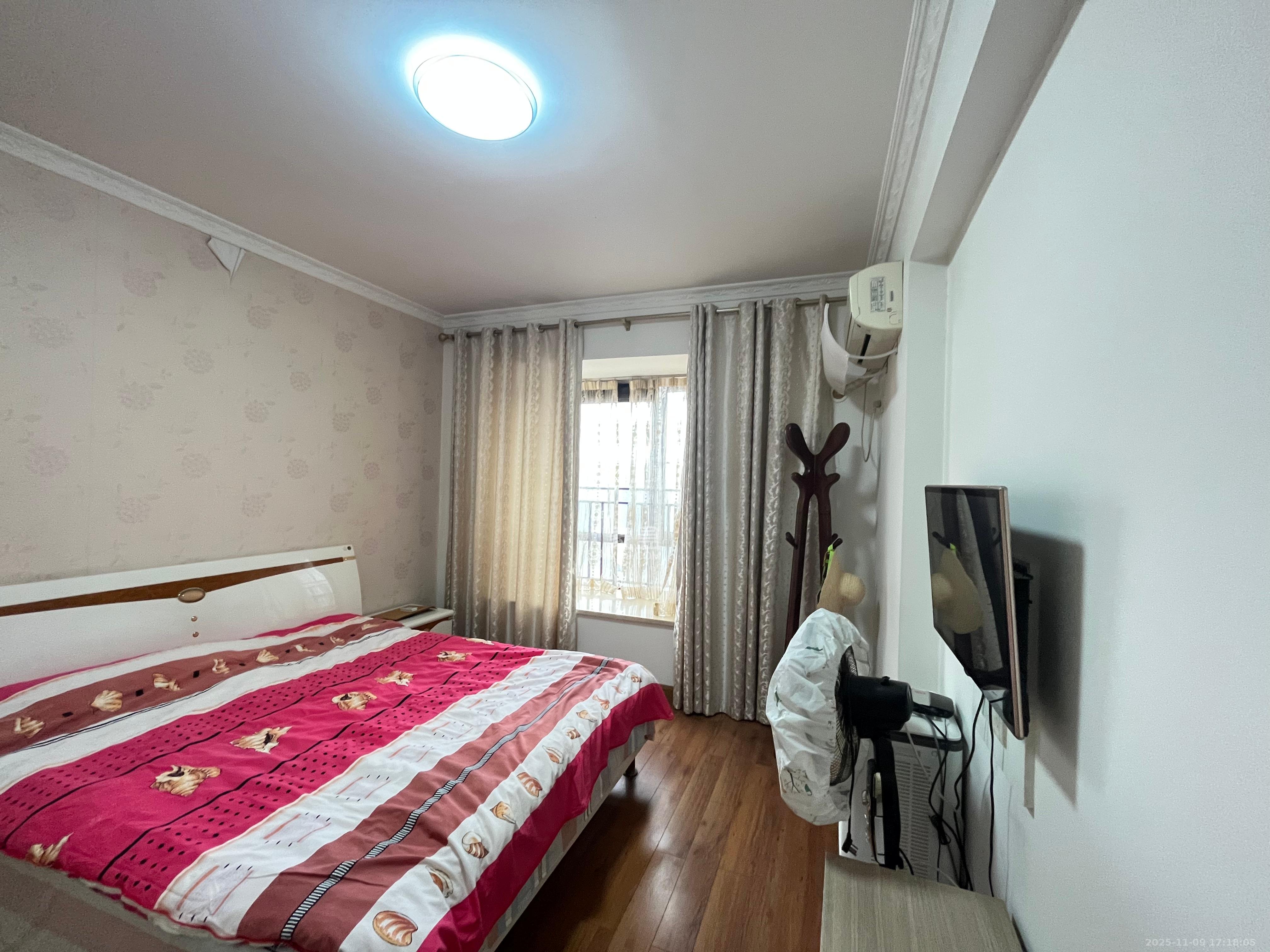 上东辛顿公寓 1室0厅0卫 2800.0元/月 上东辛顿公寓 1室0厅0卫 2800.0元/月室内图