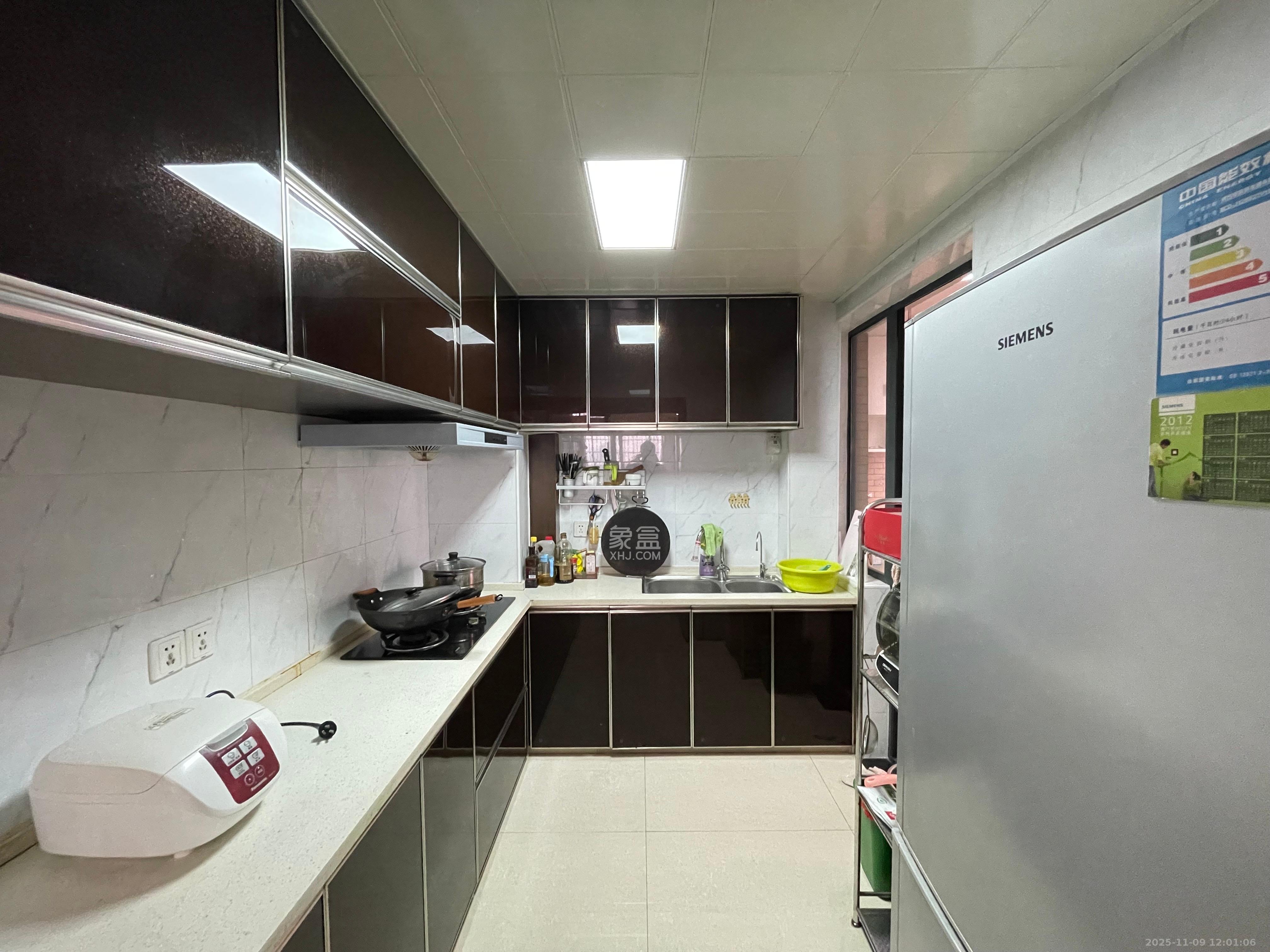 诚兴园 2室2厅1卫 2200.0元/月 诚兴园 2室2厅1卫 2200.0元/月室内图