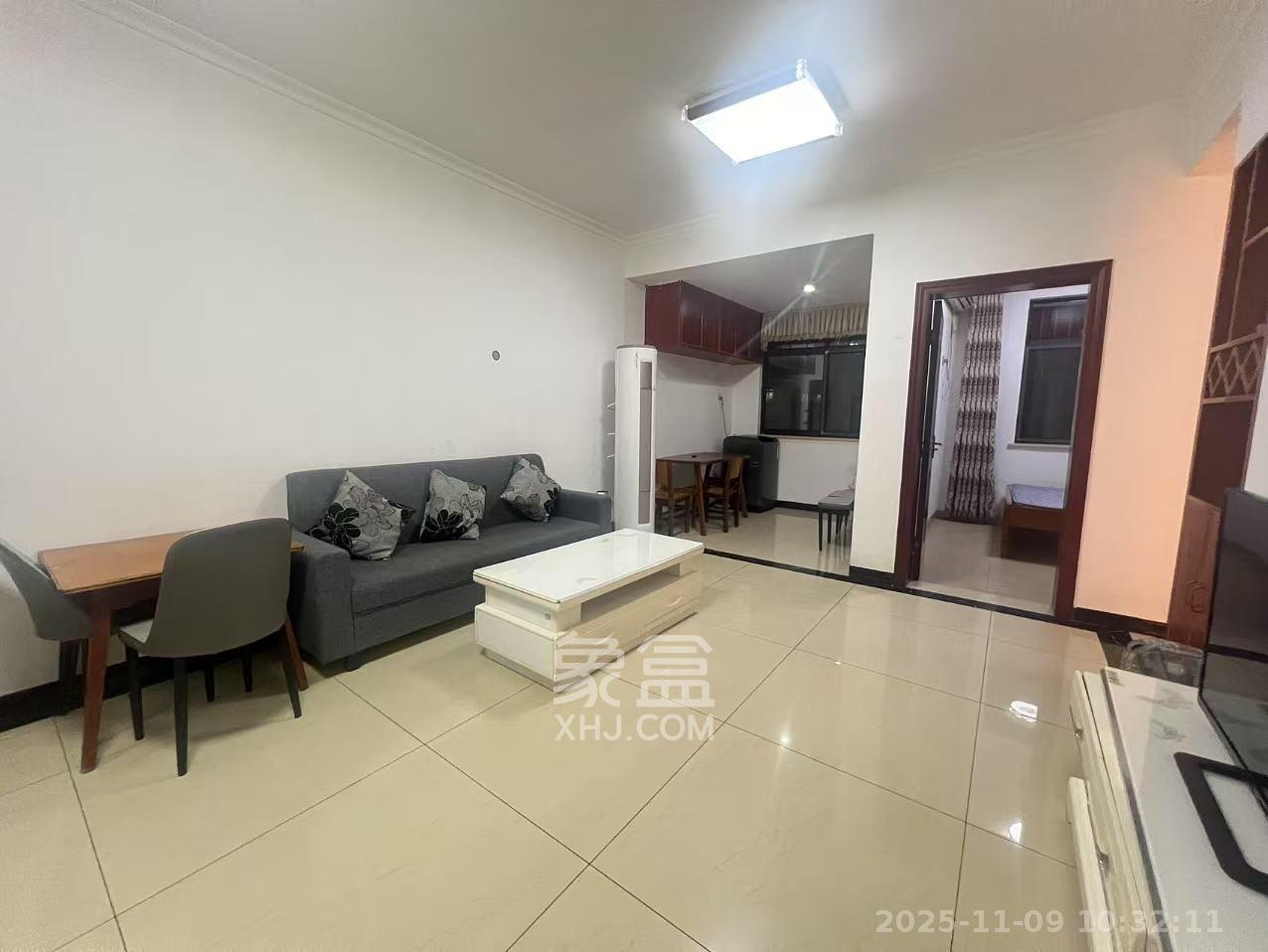 御溪国际  2室1厅1卫    2200.0元/月