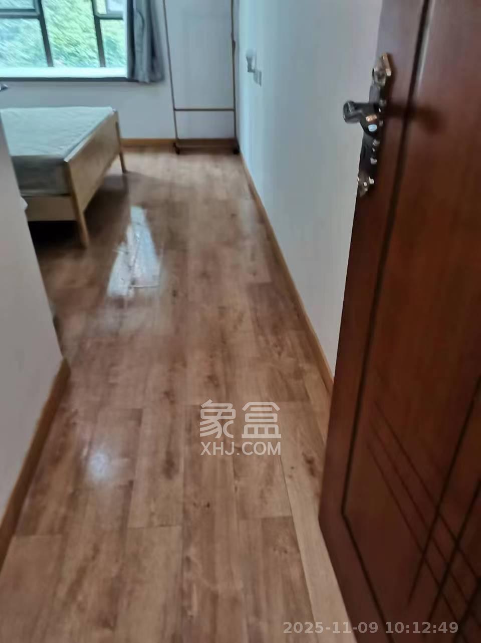 江山帝景哈佛  3室2厅1卫    1800.0元/月室内图