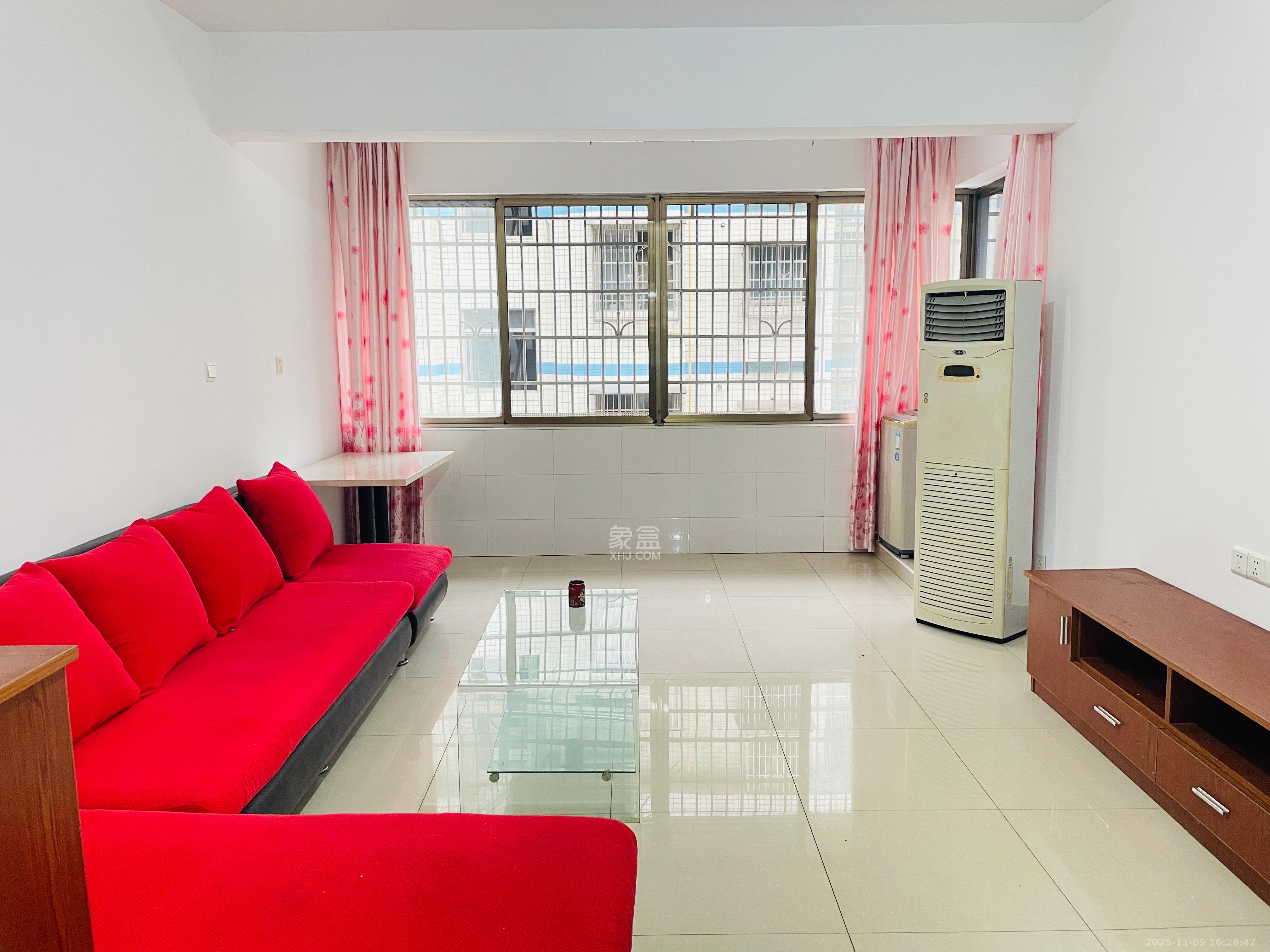 金石蓉园  2室2厅1卫    1500.0元/月