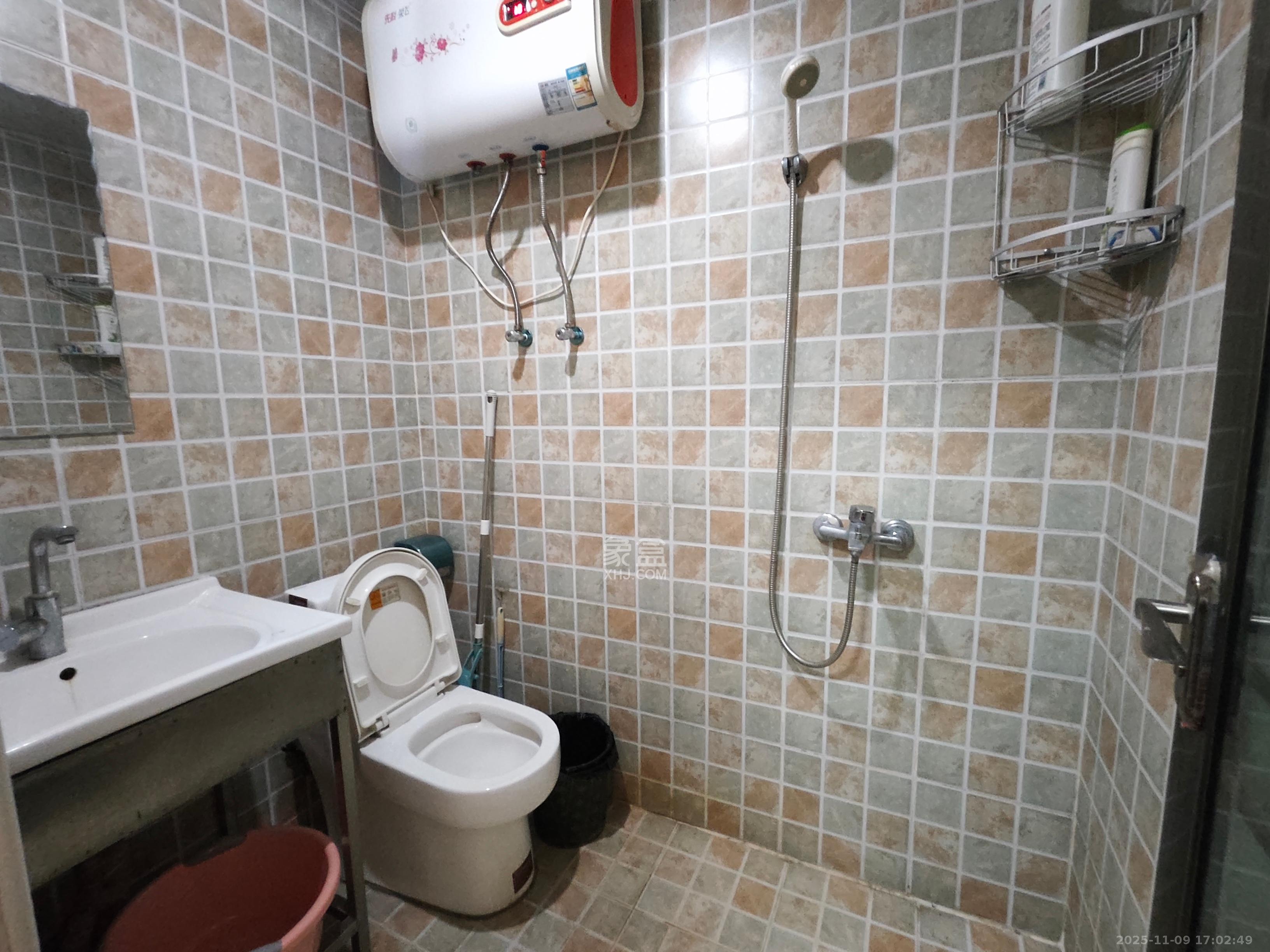 鸿铭中心  1室1厅1卫    1500.0元/月室内图