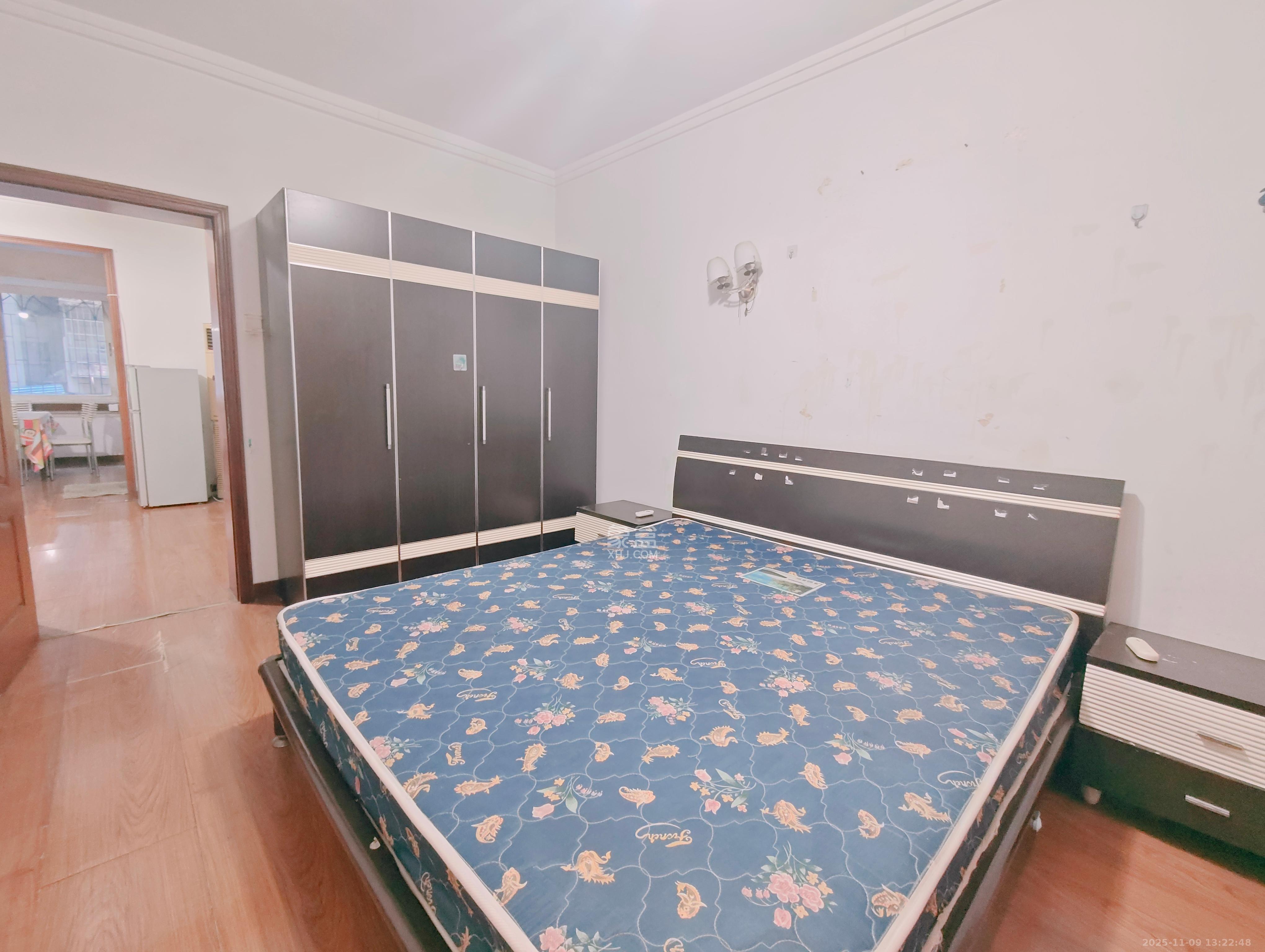 桐荫里社区  2室1厅1卫    1800.0元/月室内图