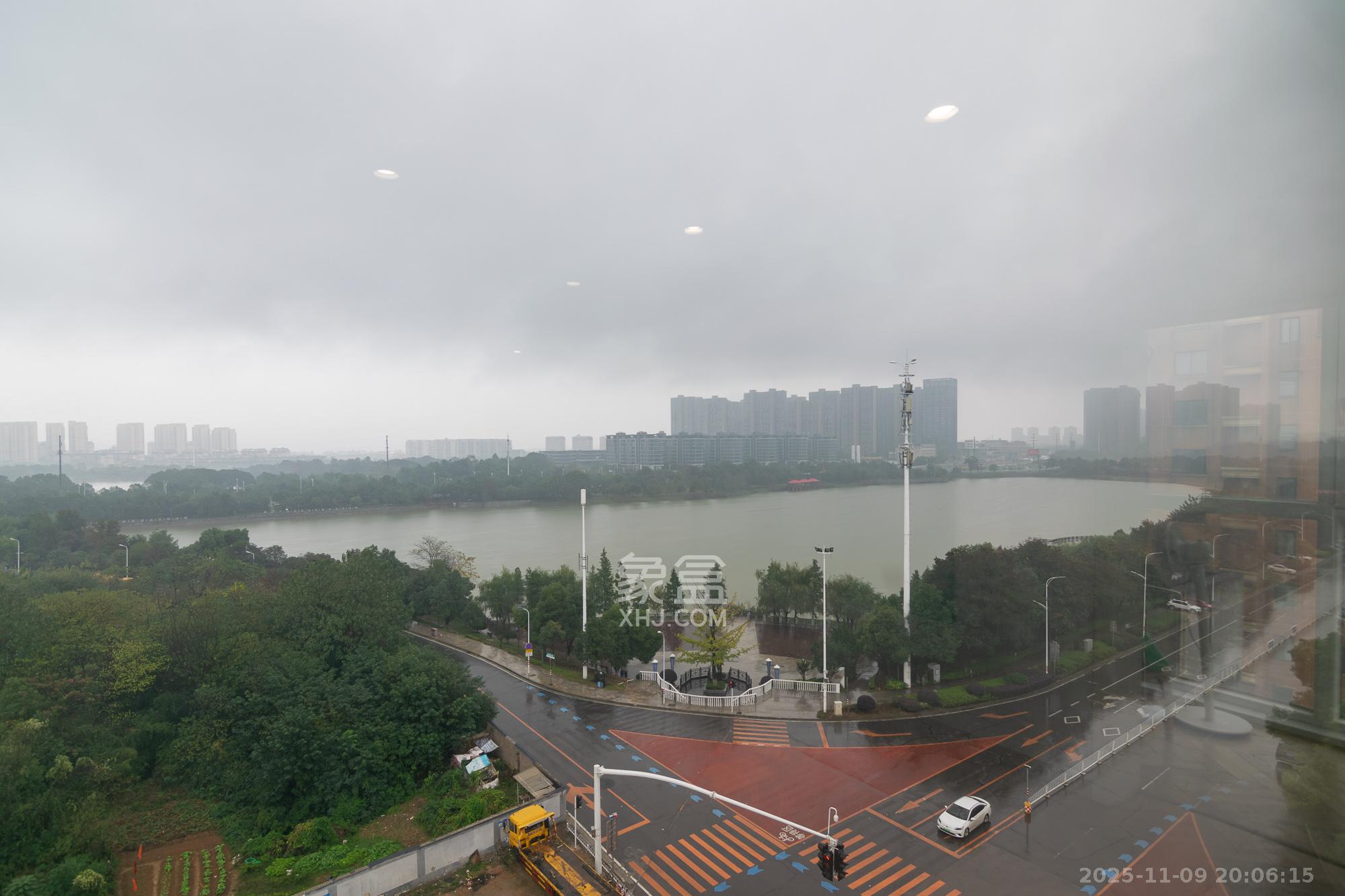 丽景华庭  4室2厅2卫    110.0万其他