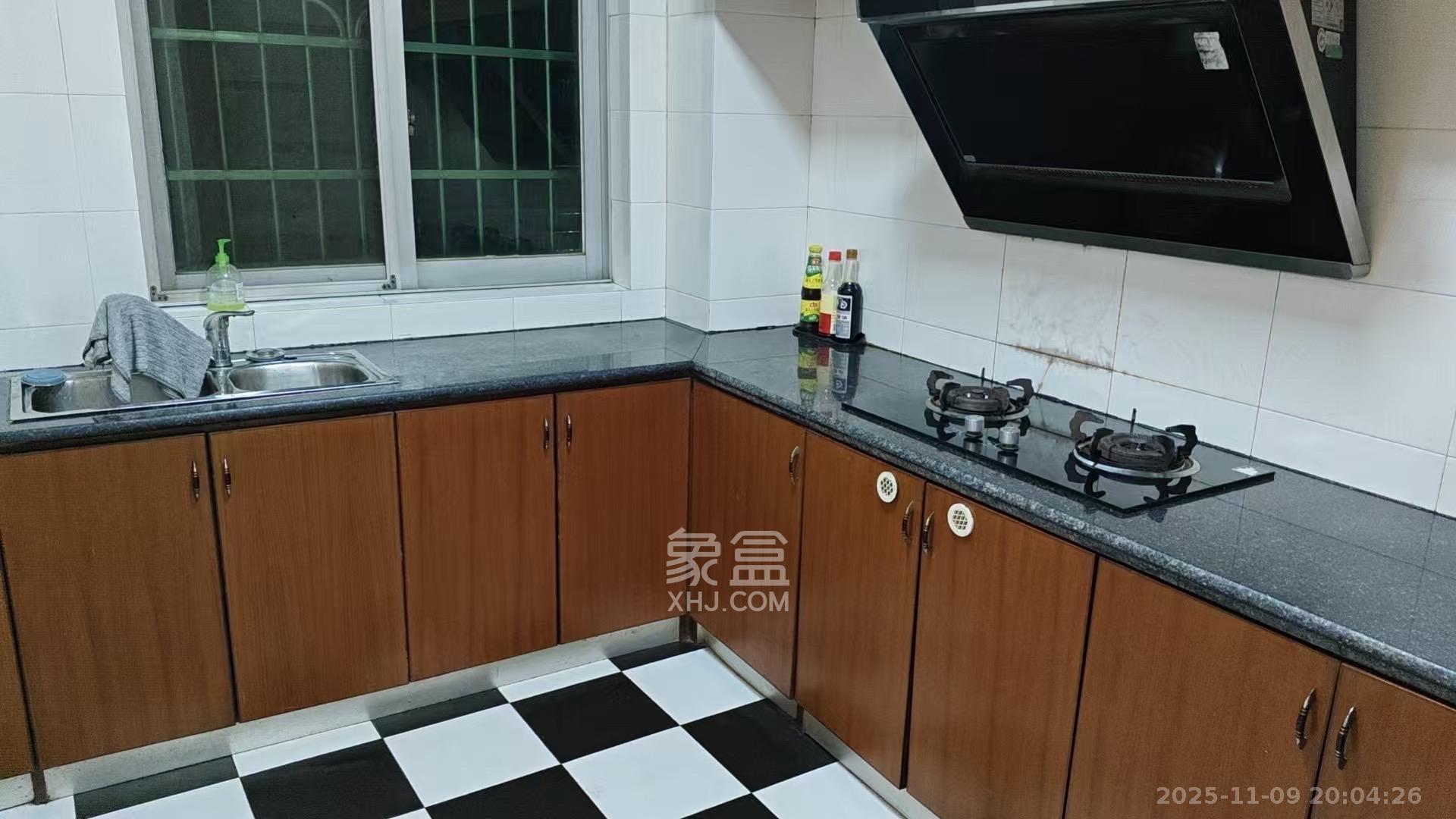 洞井一小区  3室1厅1卫    1600.0元/月