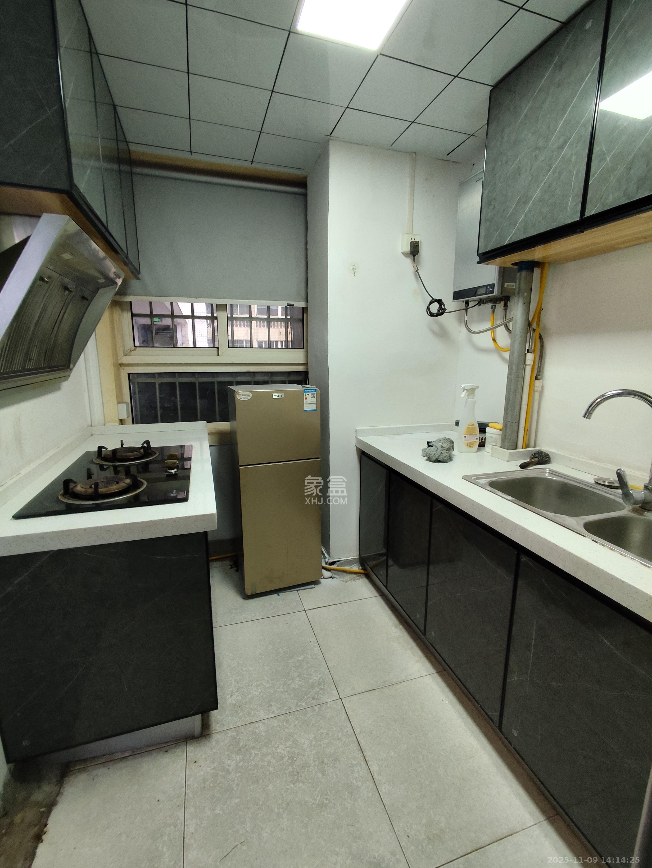 天心电脑城（朝阳丽景，朝阳丽园）  3室2厅2卫    2480.0元/月室内图