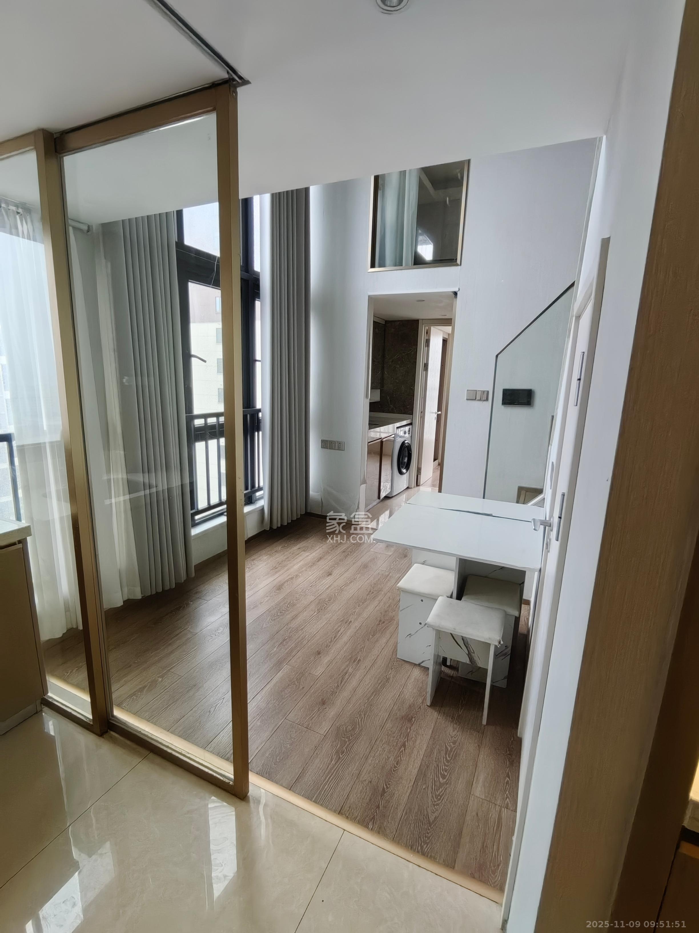 华远海蓝郡  3室2厅1卫    1600.0元/月室内图