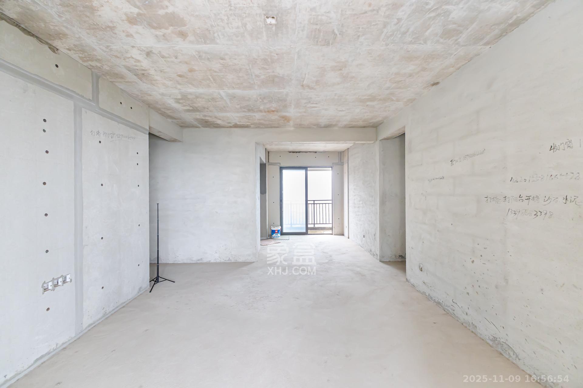 长燃润和天地（长润小区印湘江）  5室2厅2卫    130.0万