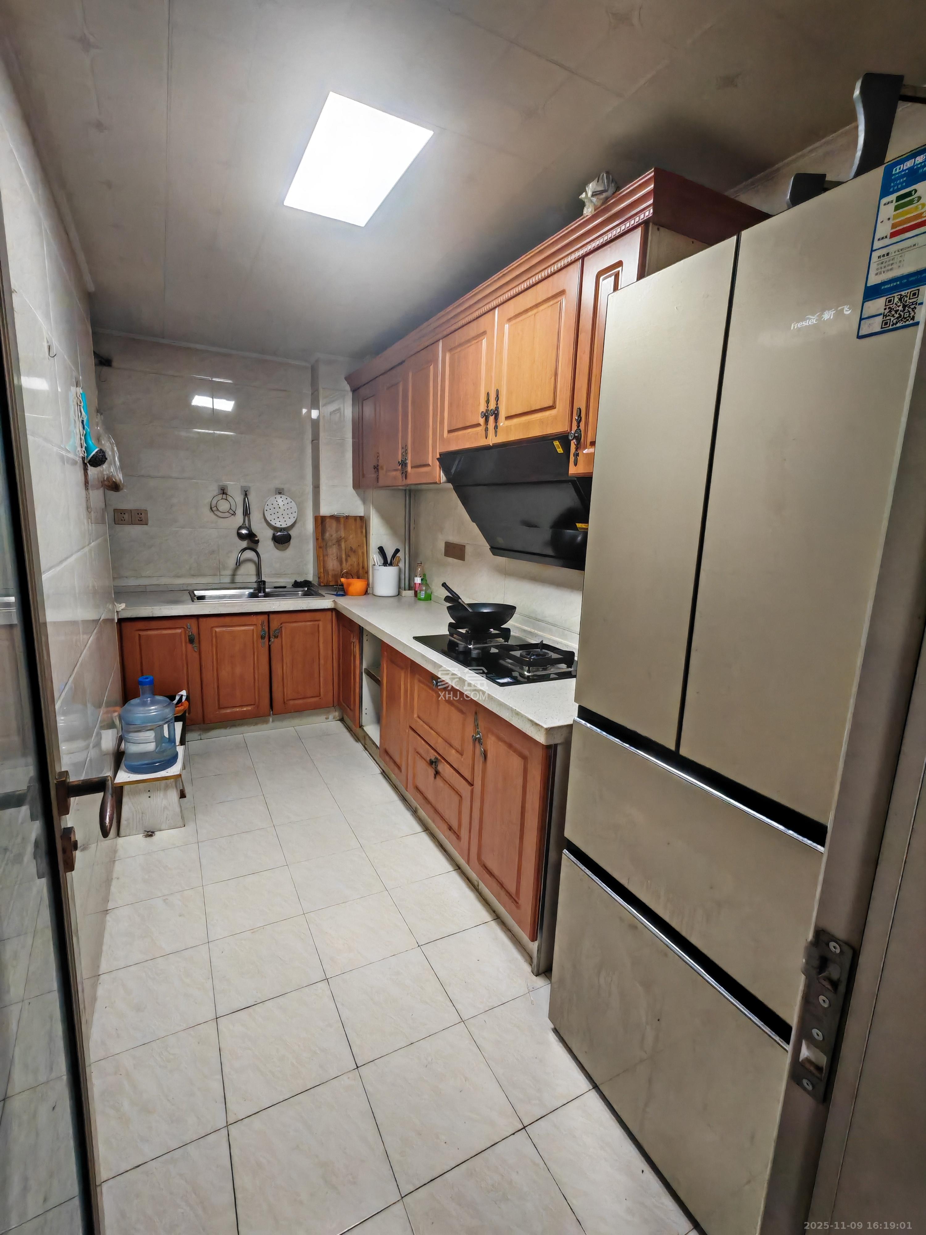 中冶中央公园  3室2厅1卫    2500.0元/月室内图