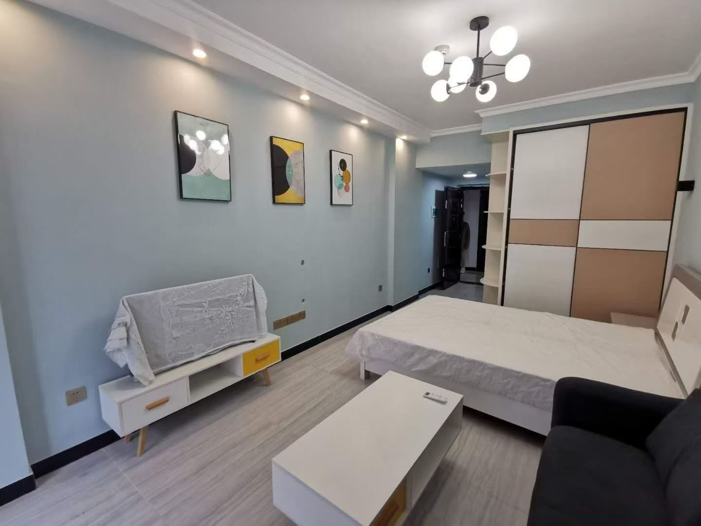 天门中央广场  1室1厅1卫    1380.0元/月户型图