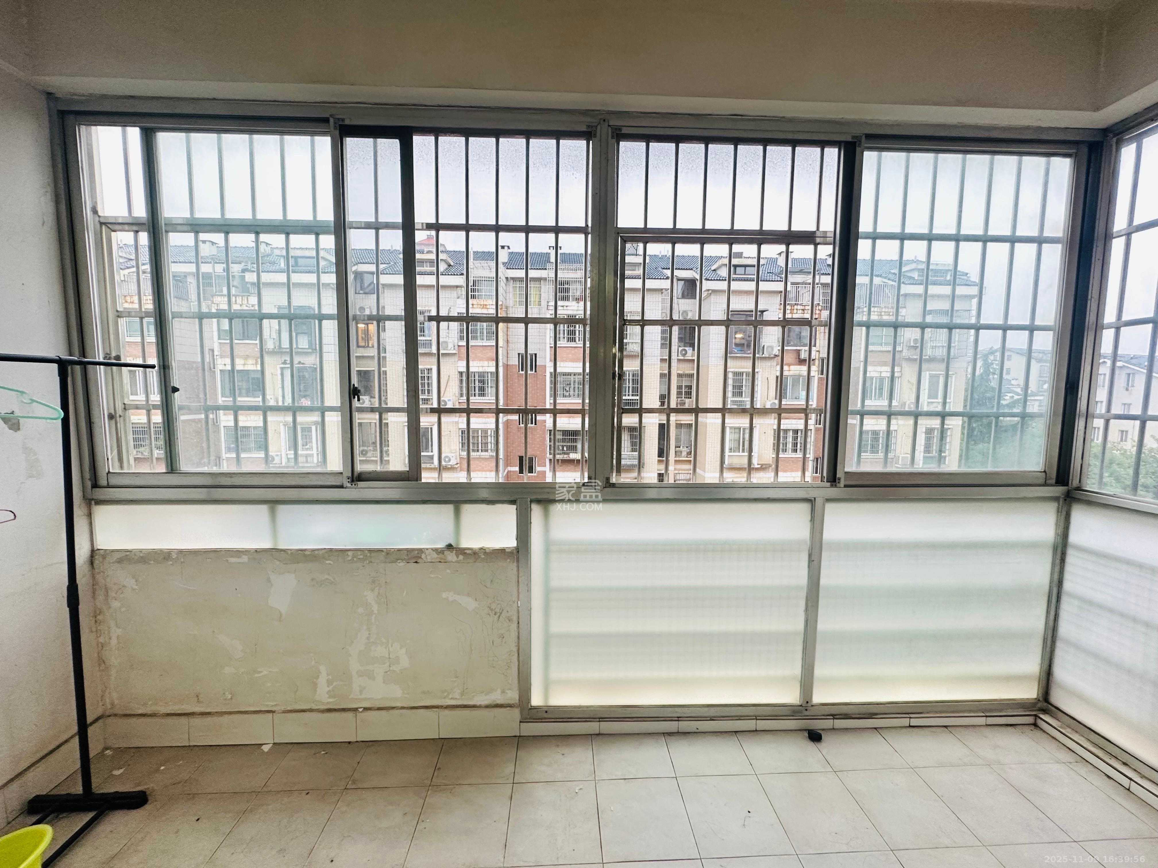 枫林绿洲 3室2厅2卫 1800.0元/月 枫林绿洲 3室2厅2卫 1800.0元/月室内图