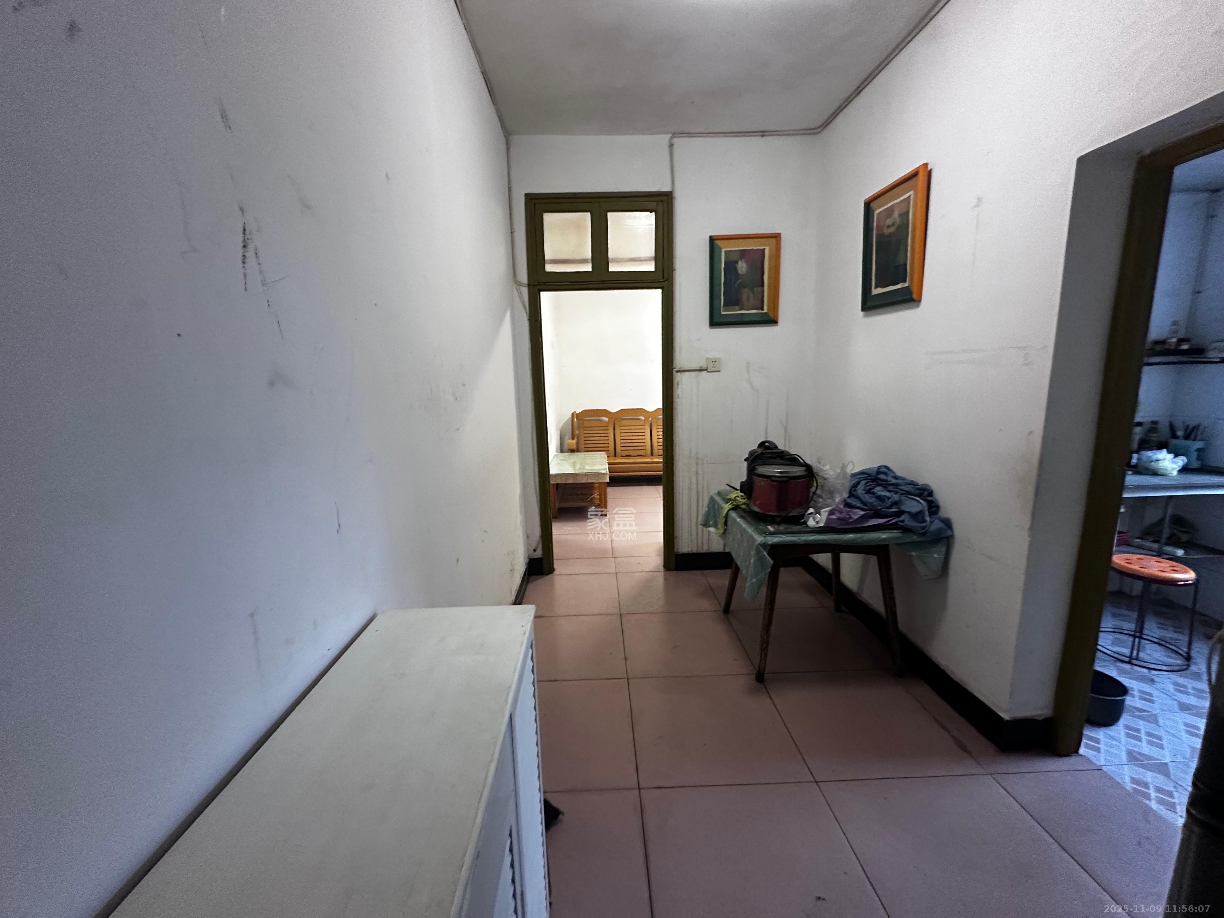 宝塔山中山百货公司宿舍  1室0厅0卫    1500.0元/月