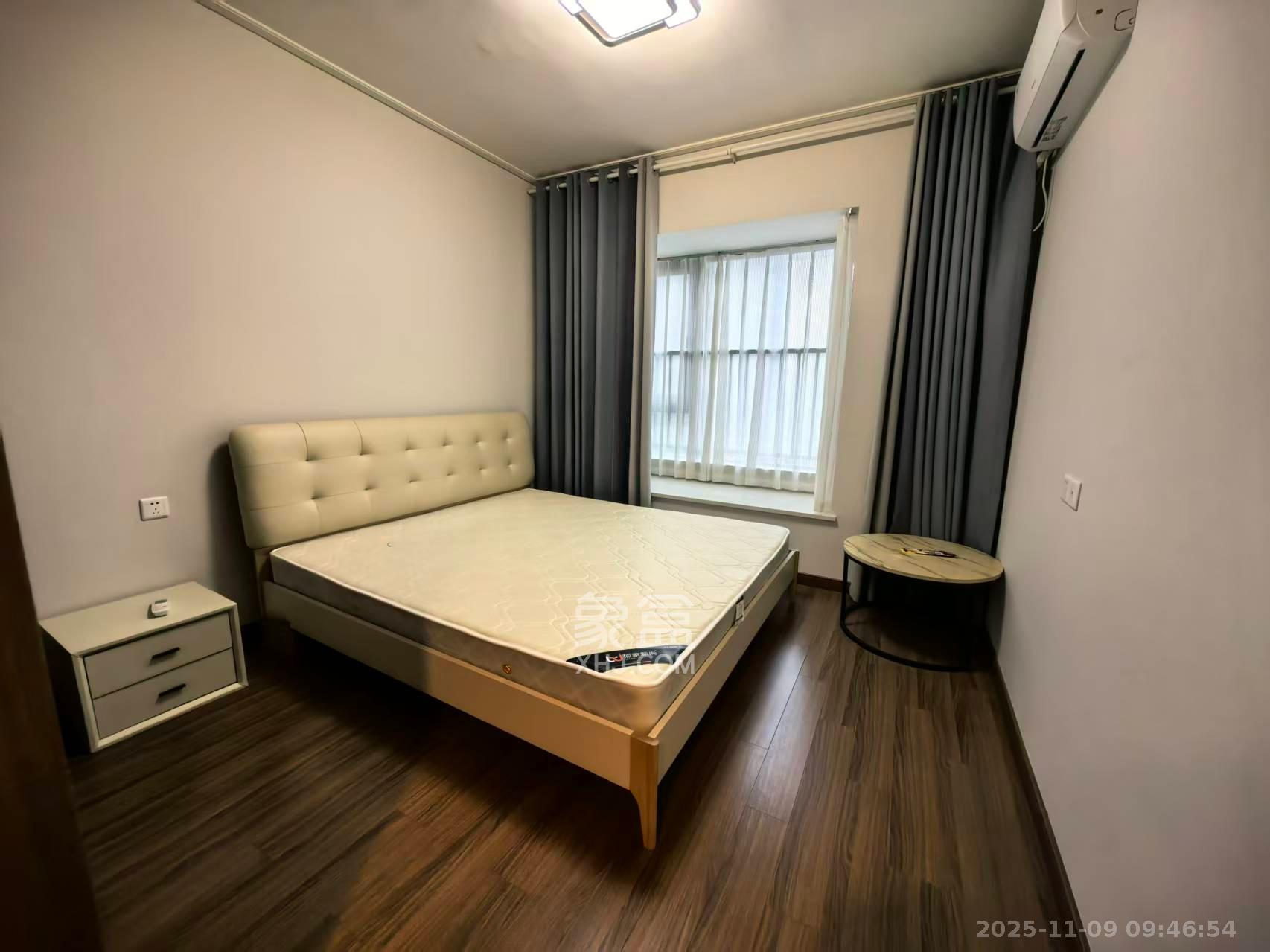 保利茉莉公馆  3室2厅2卫    3100.0元/月室内图