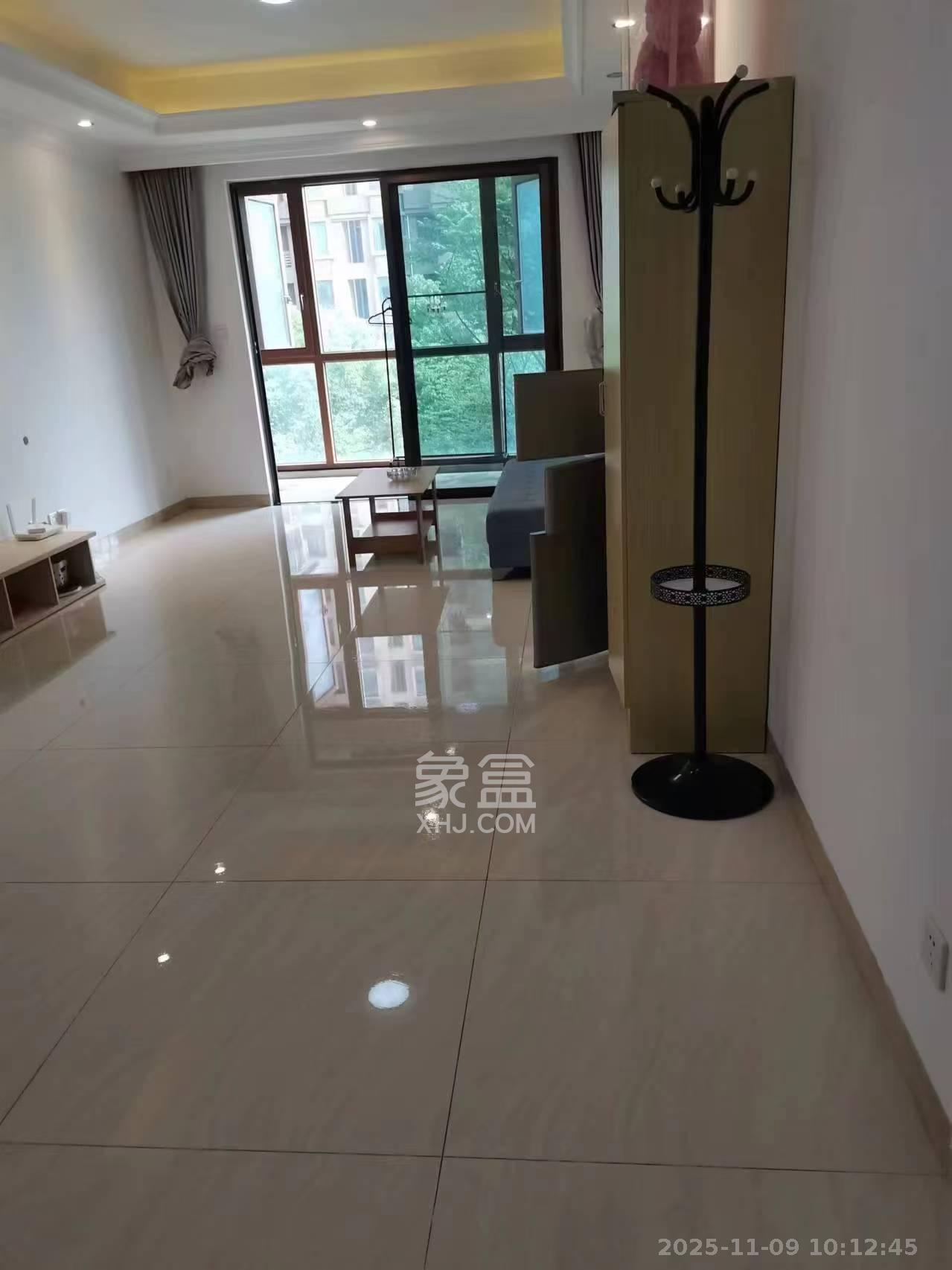 江山帝景哈佛  3室2厅1卫    1800.0元/月