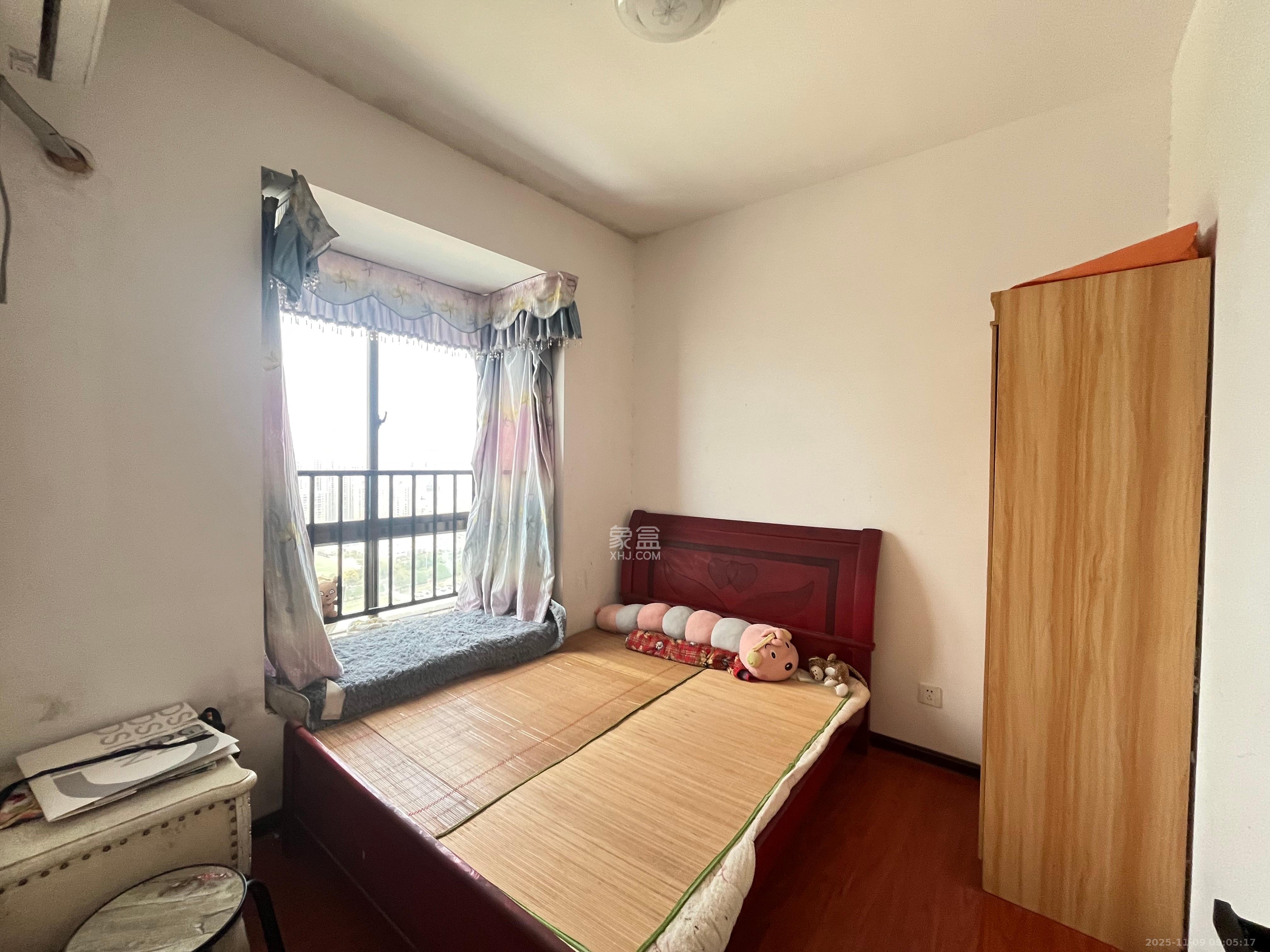 和泉嘉园  2室2厅1卫    1400.0元/月室内图