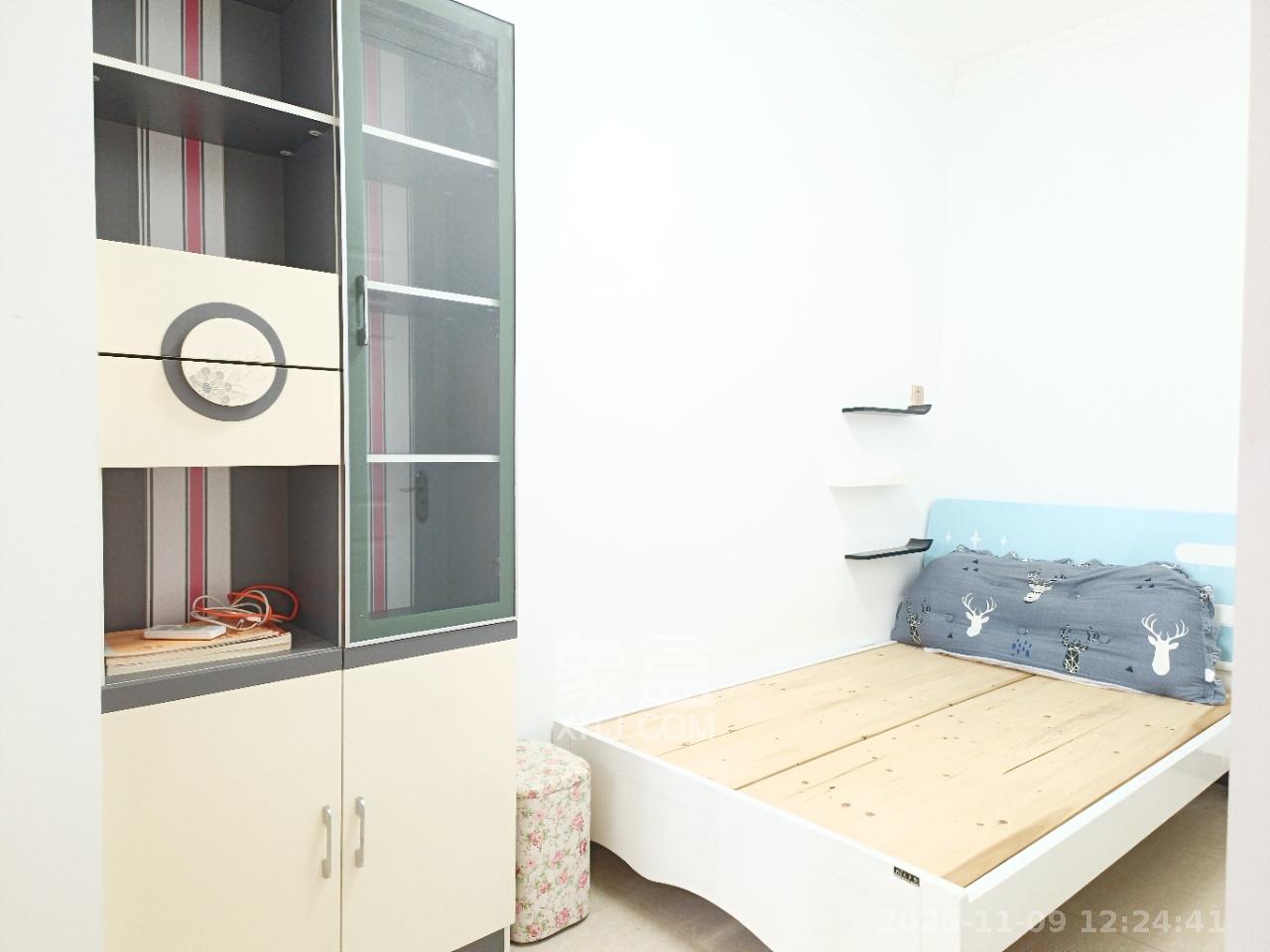 华天LOHO小镇 2室1厅1卫 1400.0元/月 华天LOHO小镇 2室1厅1卫 1400.0元/月室内图