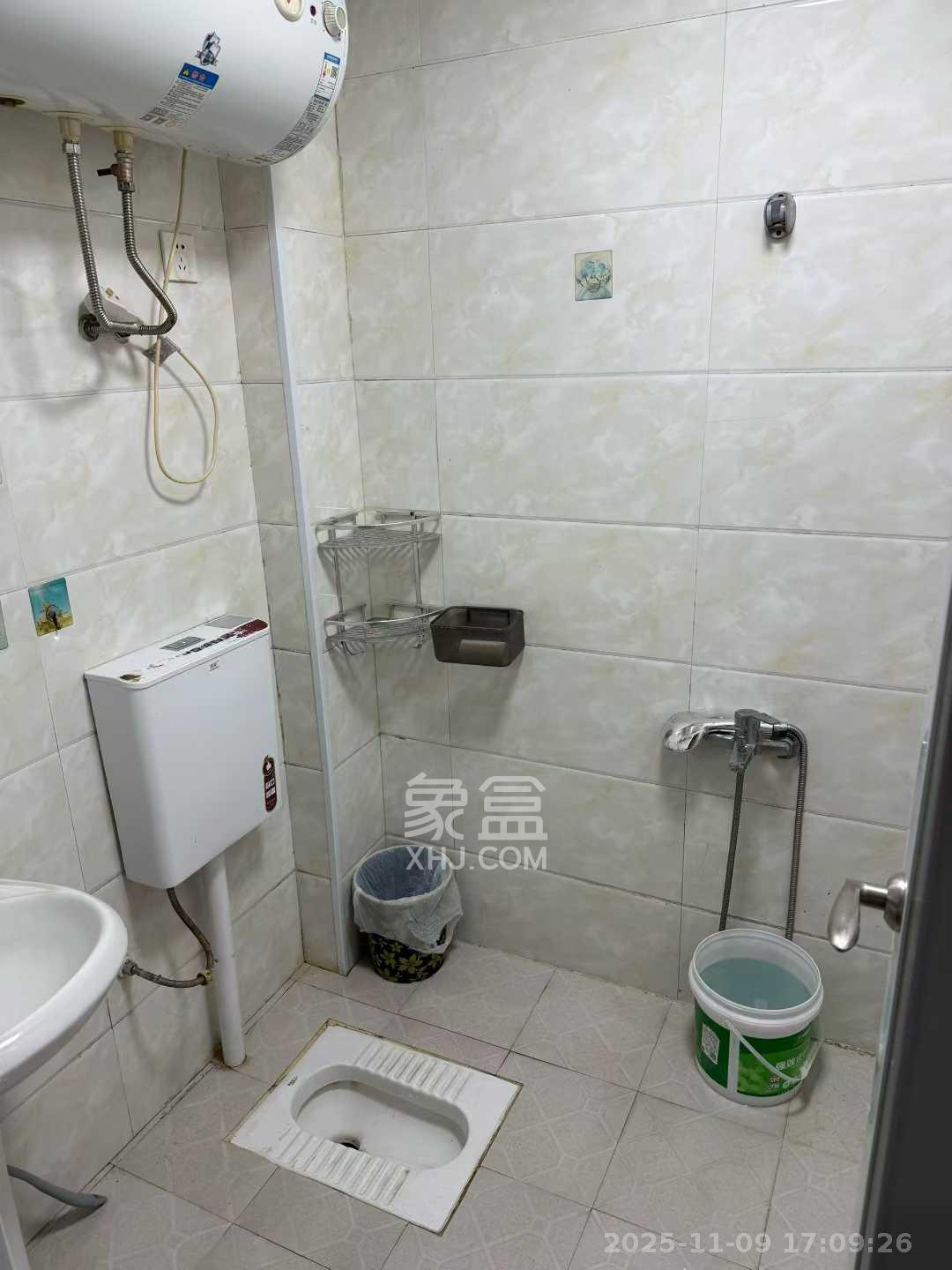 杉山社区 2室1厅1卫 1000.0元/月 杉山社区 2室1厅1卫 1000.0元/月室内图