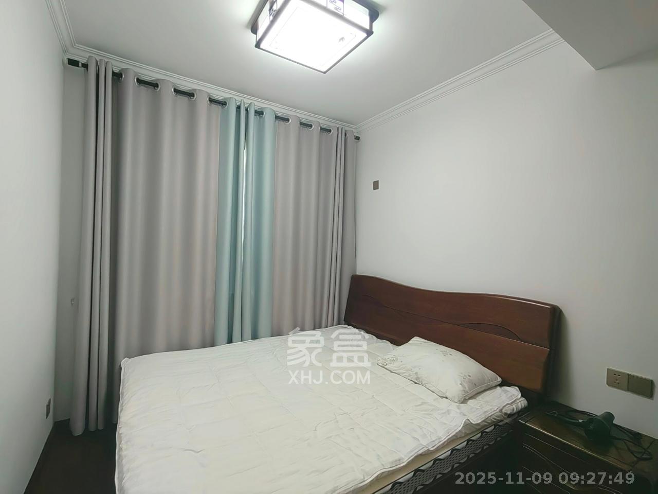 星湖湾二期洋房  4室2厅2卫    4200.0元/月室内图