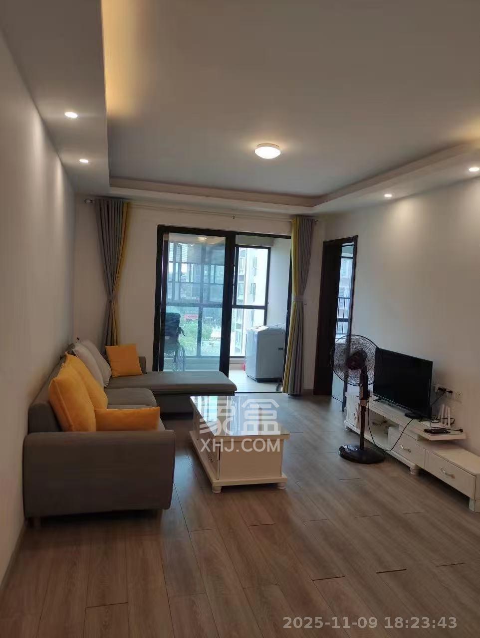 汇金城/嘉华城（二期、三期）  3室1厅1卫    2300.0元/月室内图