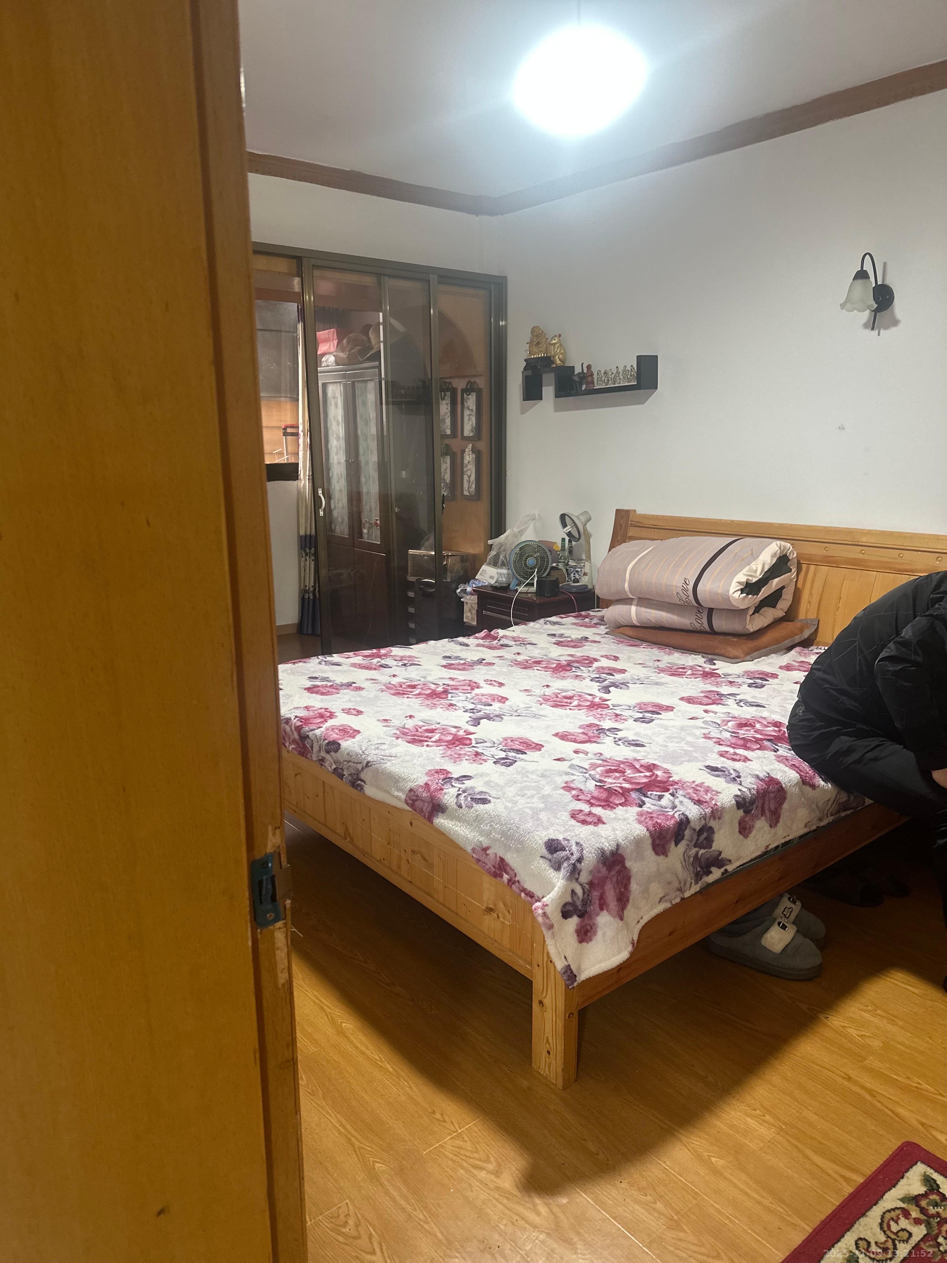 西牌楼社区  1室0厅0卫    1600.0元/月室内图