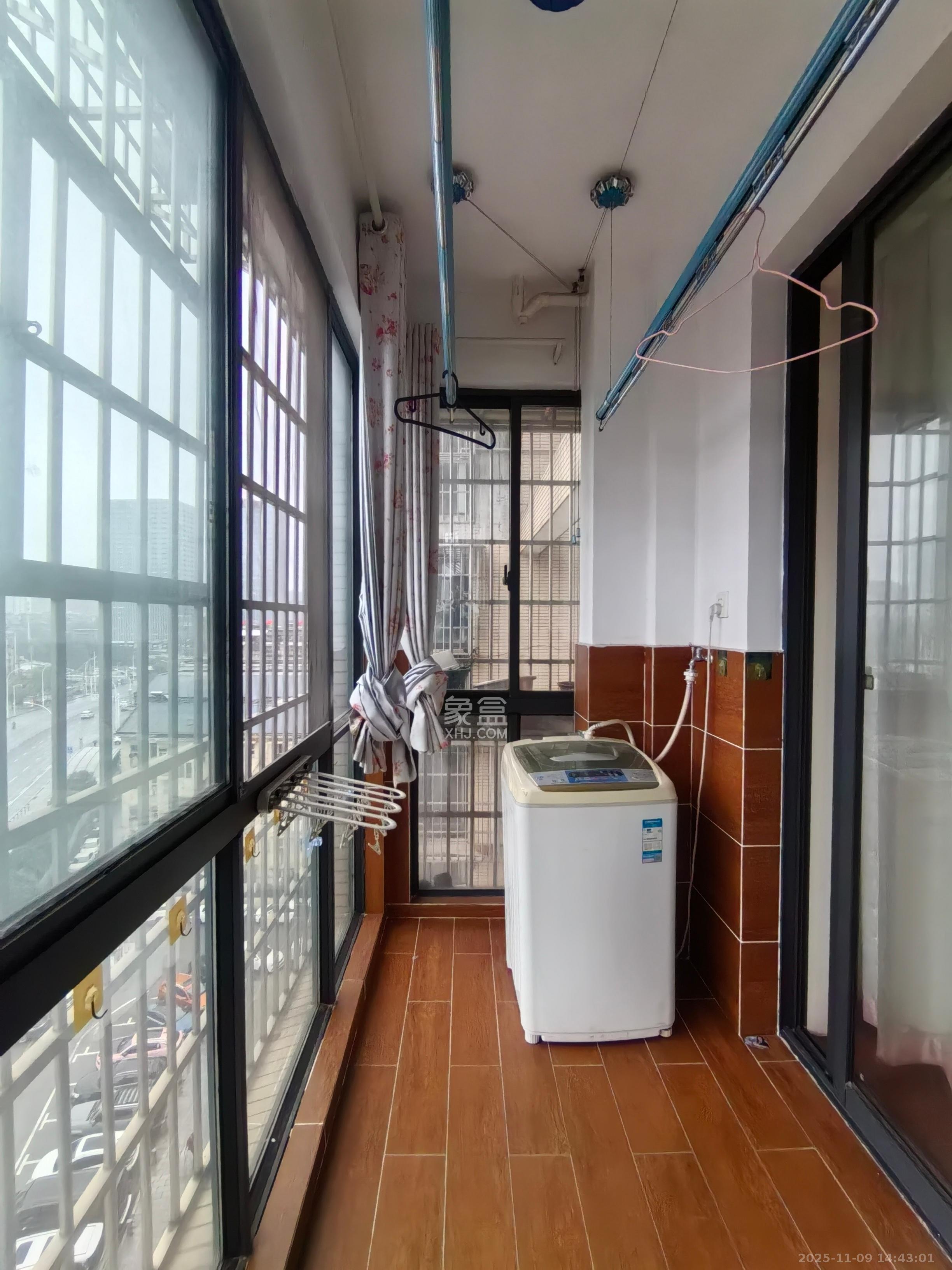 福圣园  3室2厅2卫    2800.0元/月室内图