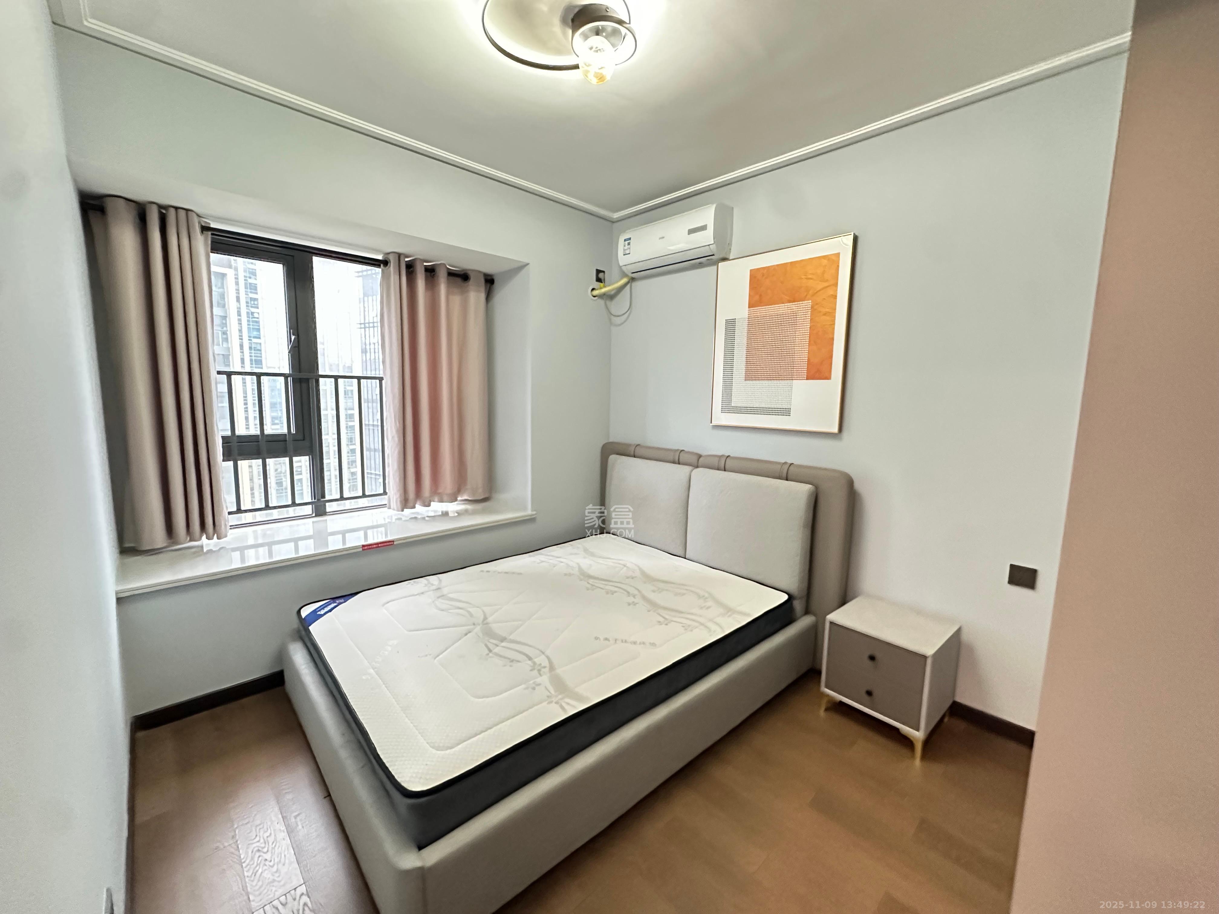 卓越中寰  4室2厅2卫    5800.0元/月室内图