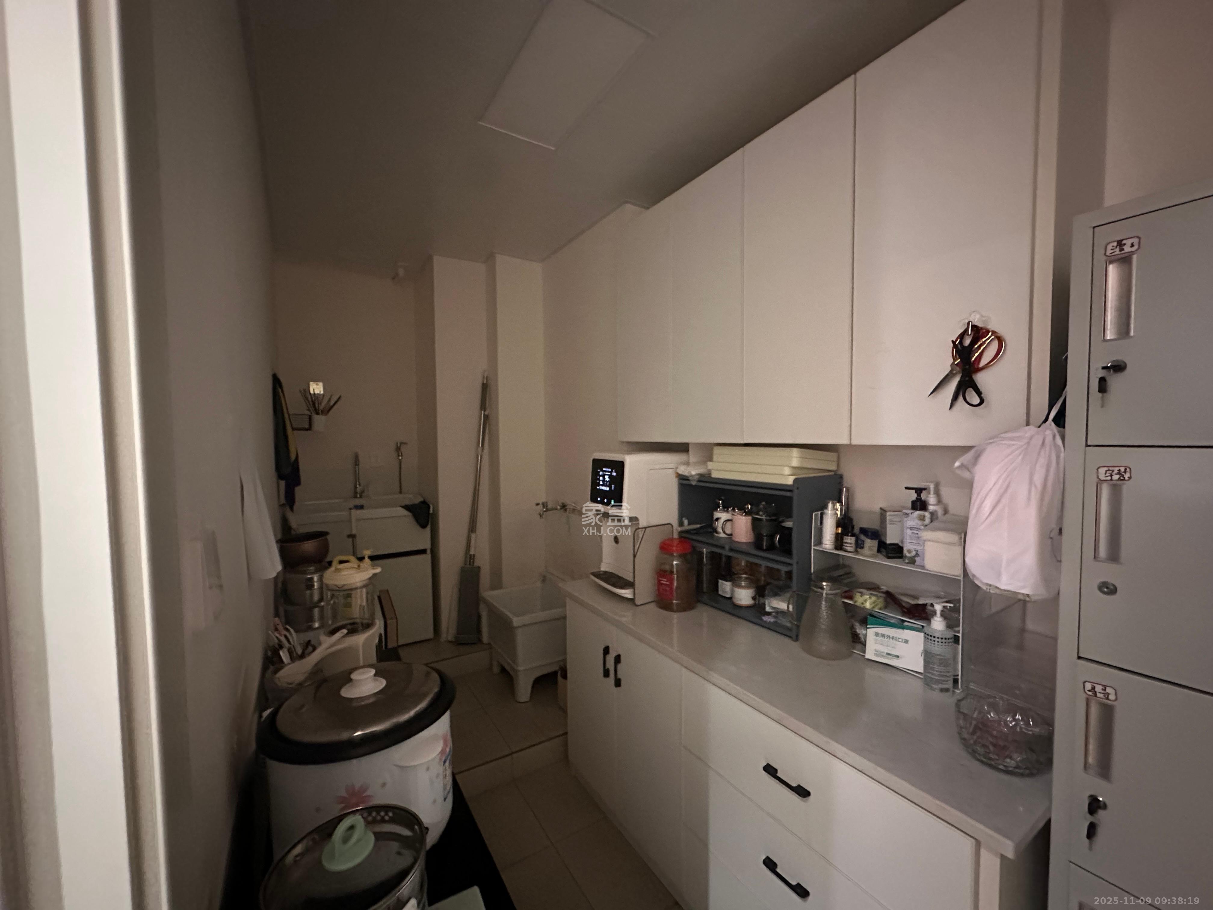 第六都(陆都小区) 1室1厅1卫 8500.0元/月 第六都(陆都小区) 1室1厅1卫 8500.0元/月室内图