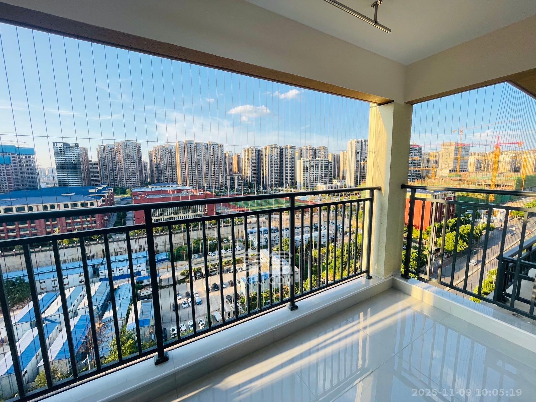 金石蓉园  4室2厅2卫    3200.0元/月室内图