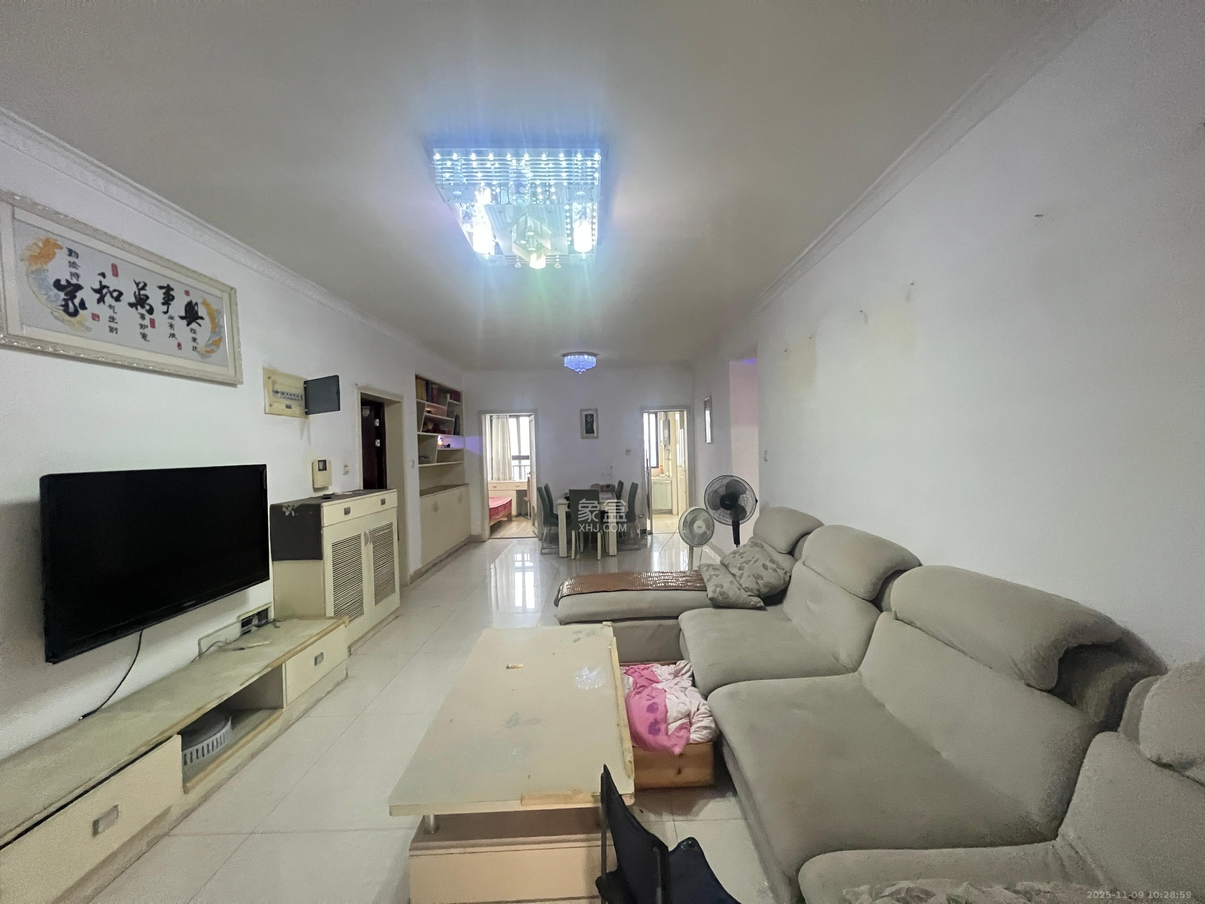 保利麓谷林语E区  3室2厅1卫    2300.0元/月室内图