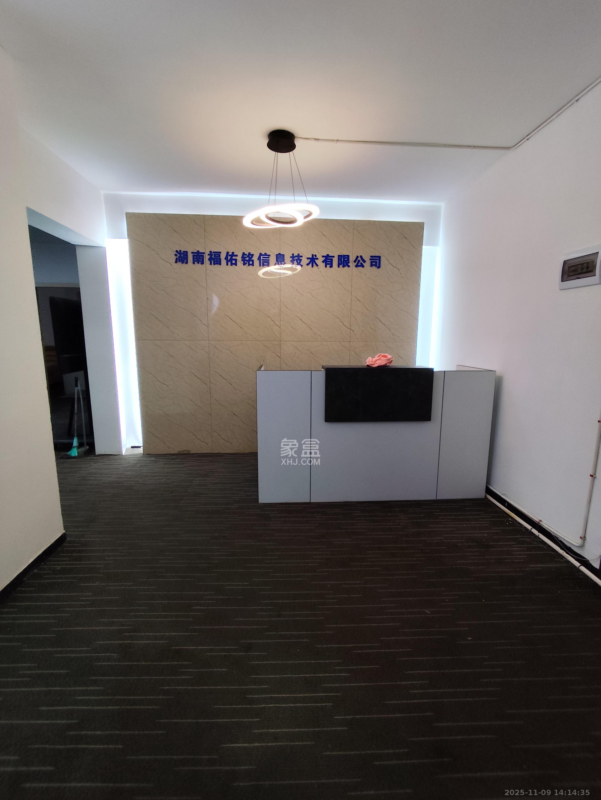 天心电脑城(朝阳丽景,朝阳丽园) 3室2厅2卫 2480.0元/月 天心电脑城(朝阳丽景,朝阳丽园) 3室2厅2卫 2480.0元/月室内图