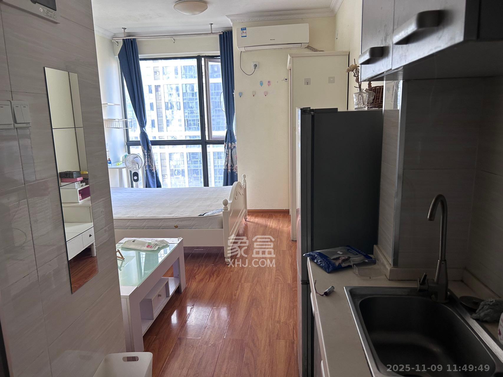 融科东南海  1室1厅1卫    1300.0元/月