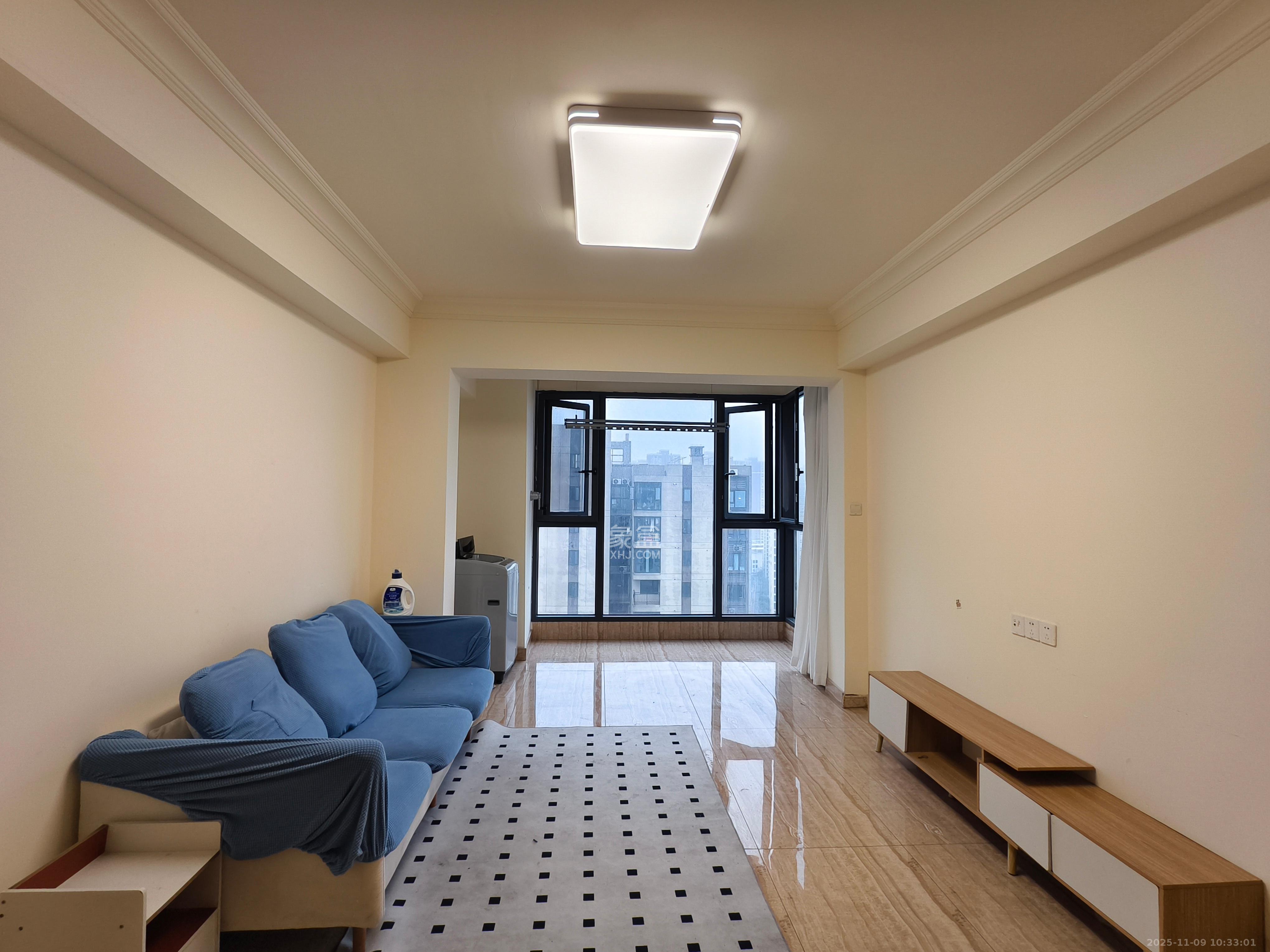 碧桂园翘楚棠 3室2厅2卫 2100.0元/月 碧桂园翘楚棠 3室2厅2卫 2100.0元/月室内图