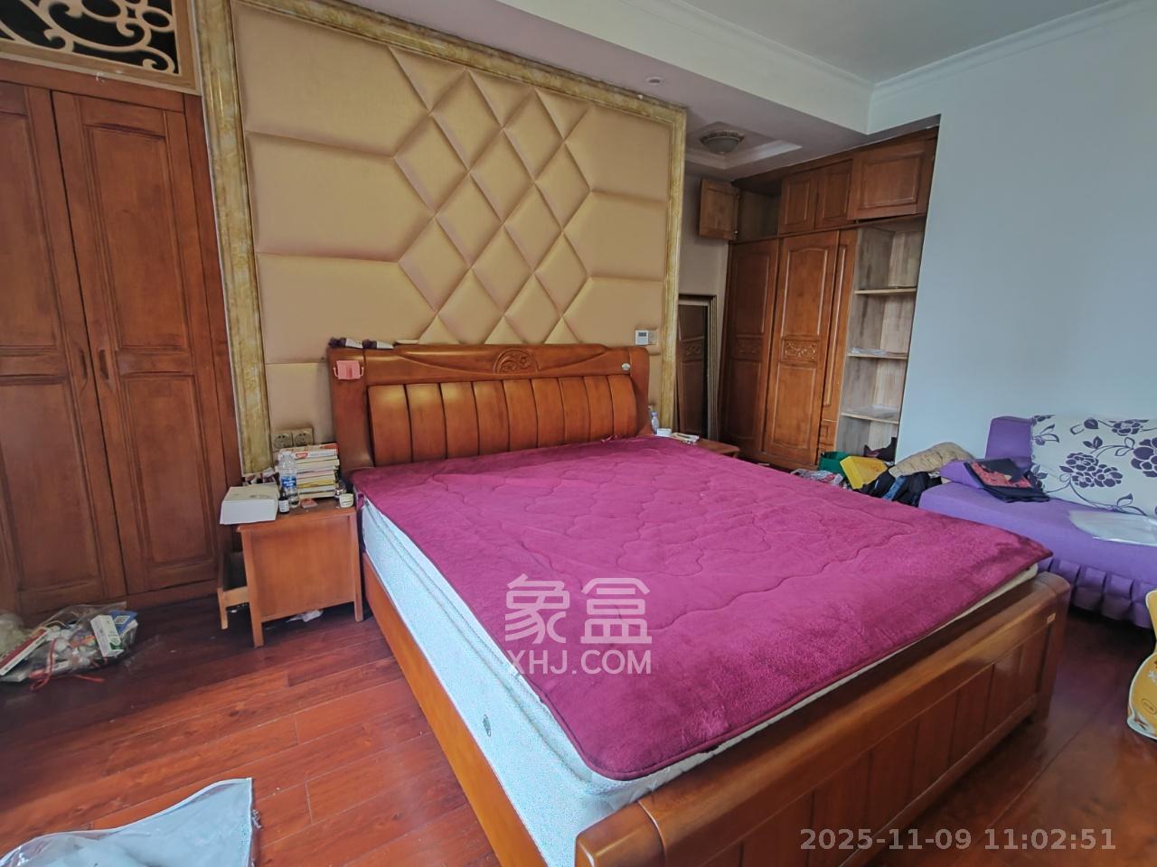 枫华府第 1室2厅2卫 1500.0元/月 枫华府第 1室2厅2卫 1500.0元/月室内图