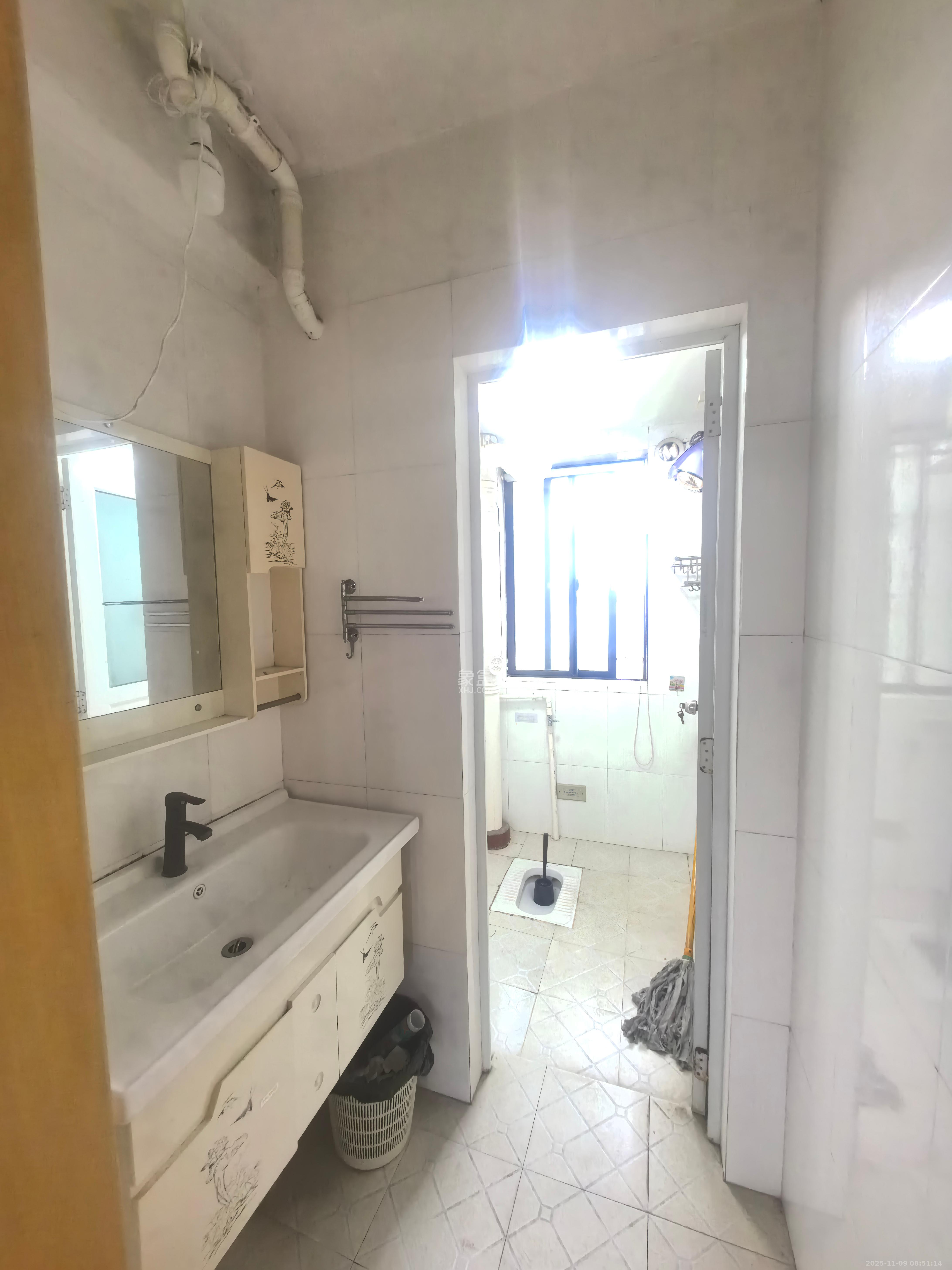 晨兴家园  2室1厅1卫    1800.0元/月室内图