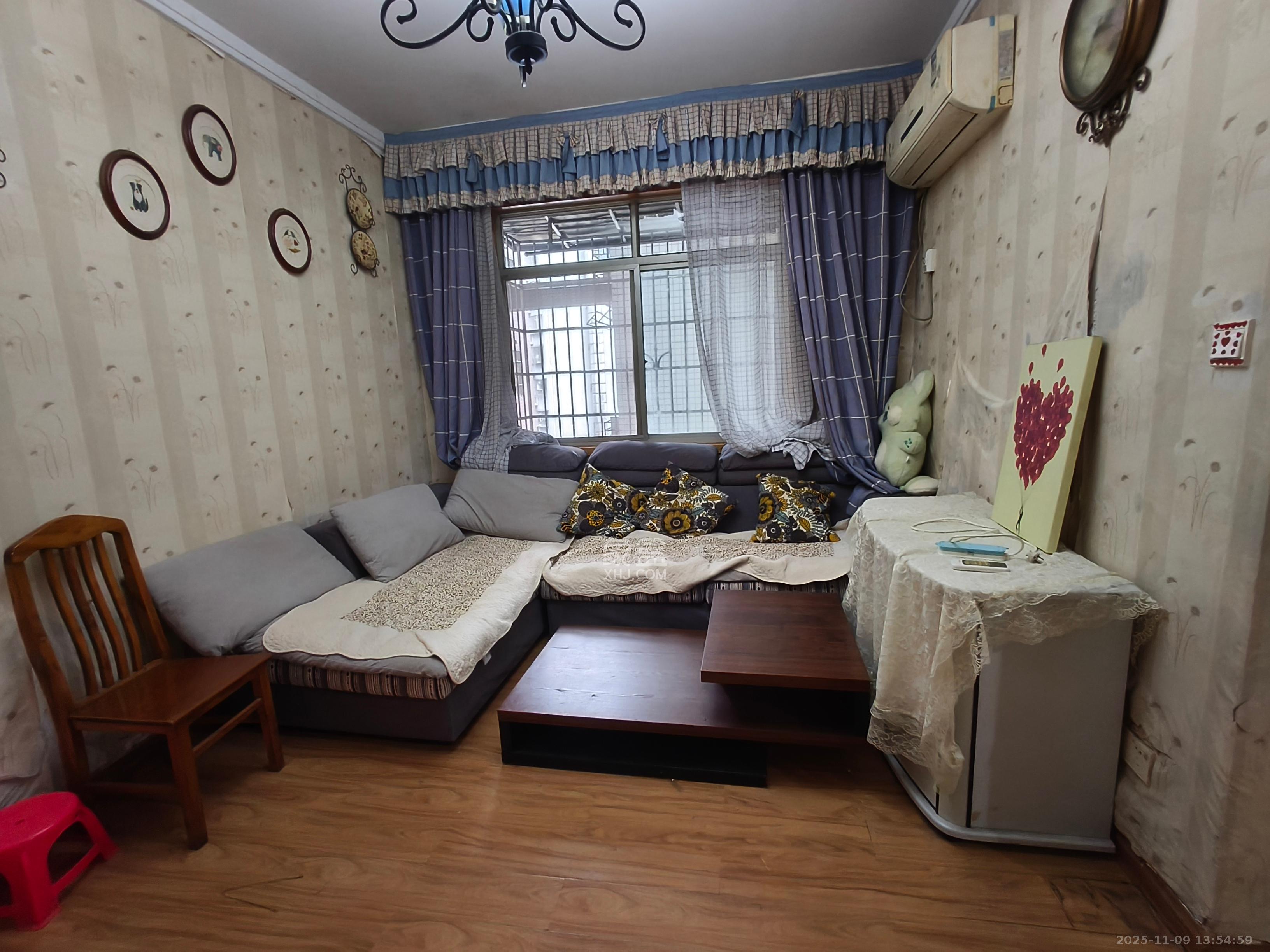 东方新世界  2室1厅1卫    2000.0元/月