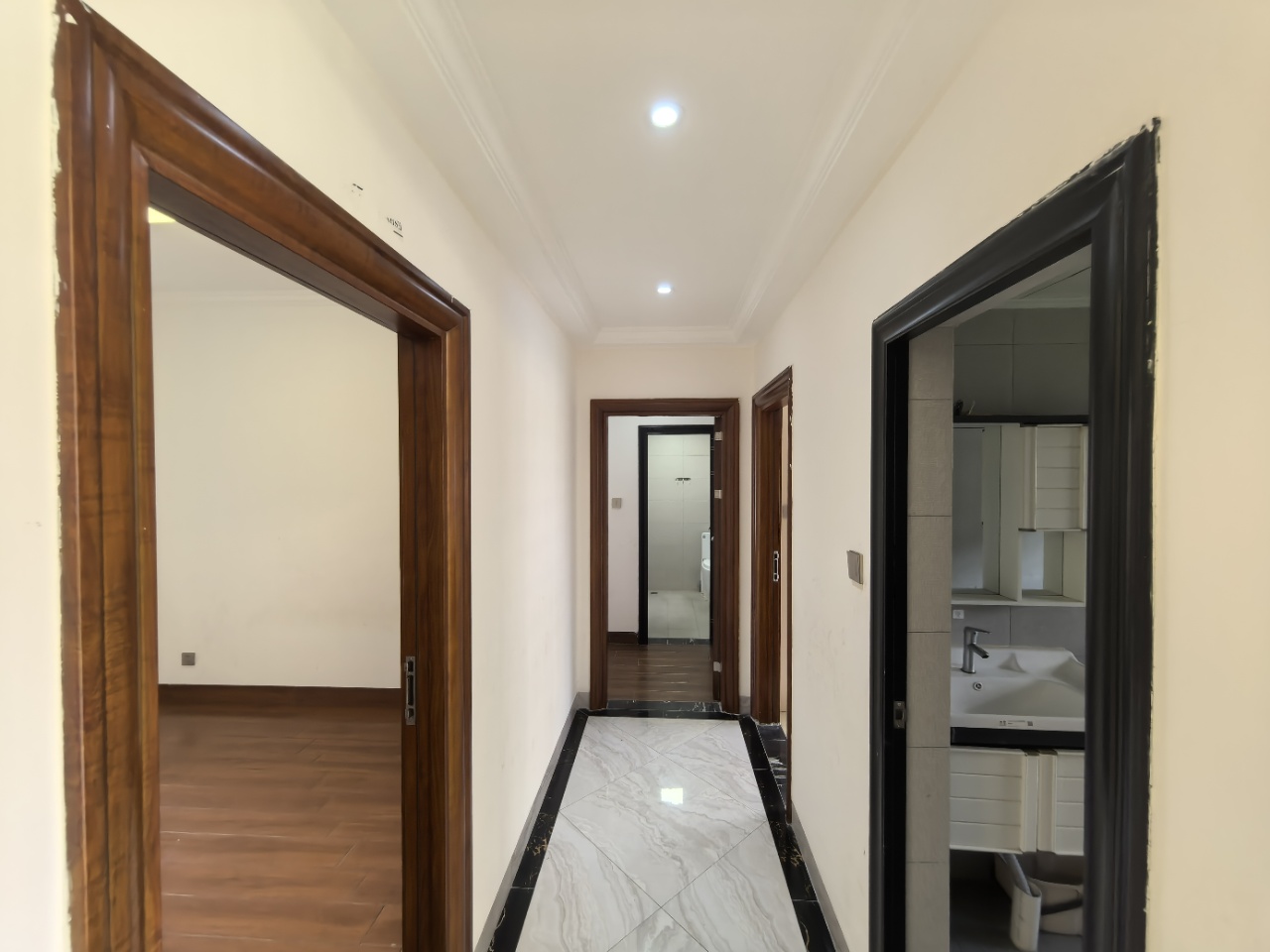 乾坤吉祥花园 3室1厅1卫 132.0万 乾坤吉祥花园 3室1厅1卫 132.0万室内图