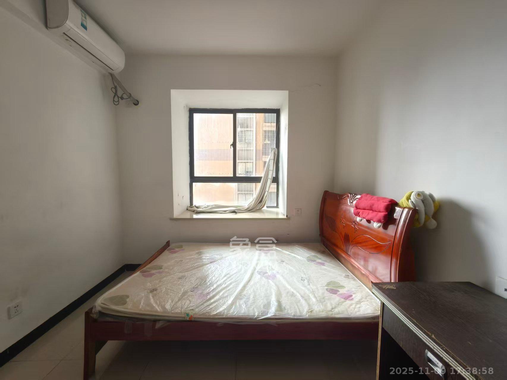 锦湘国际星城三期(锦绣苑) 2室1厅1卫 2200.0元/月 锦湘国际星城三期(锦绣苑) 2室1厅1卫 2200.0元/月室内图