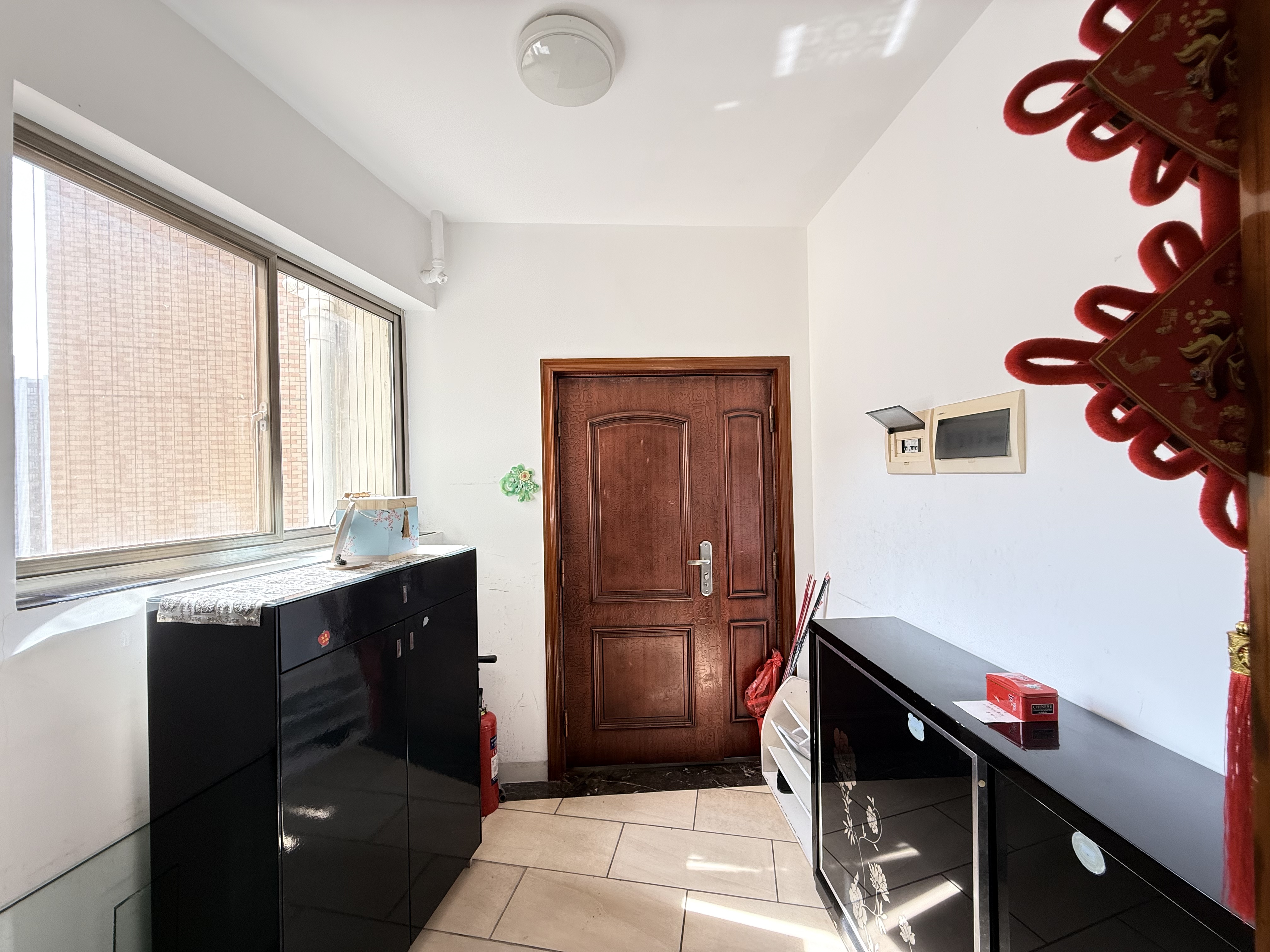 现代花园三期  3室2厅2卫    170.0万室内图