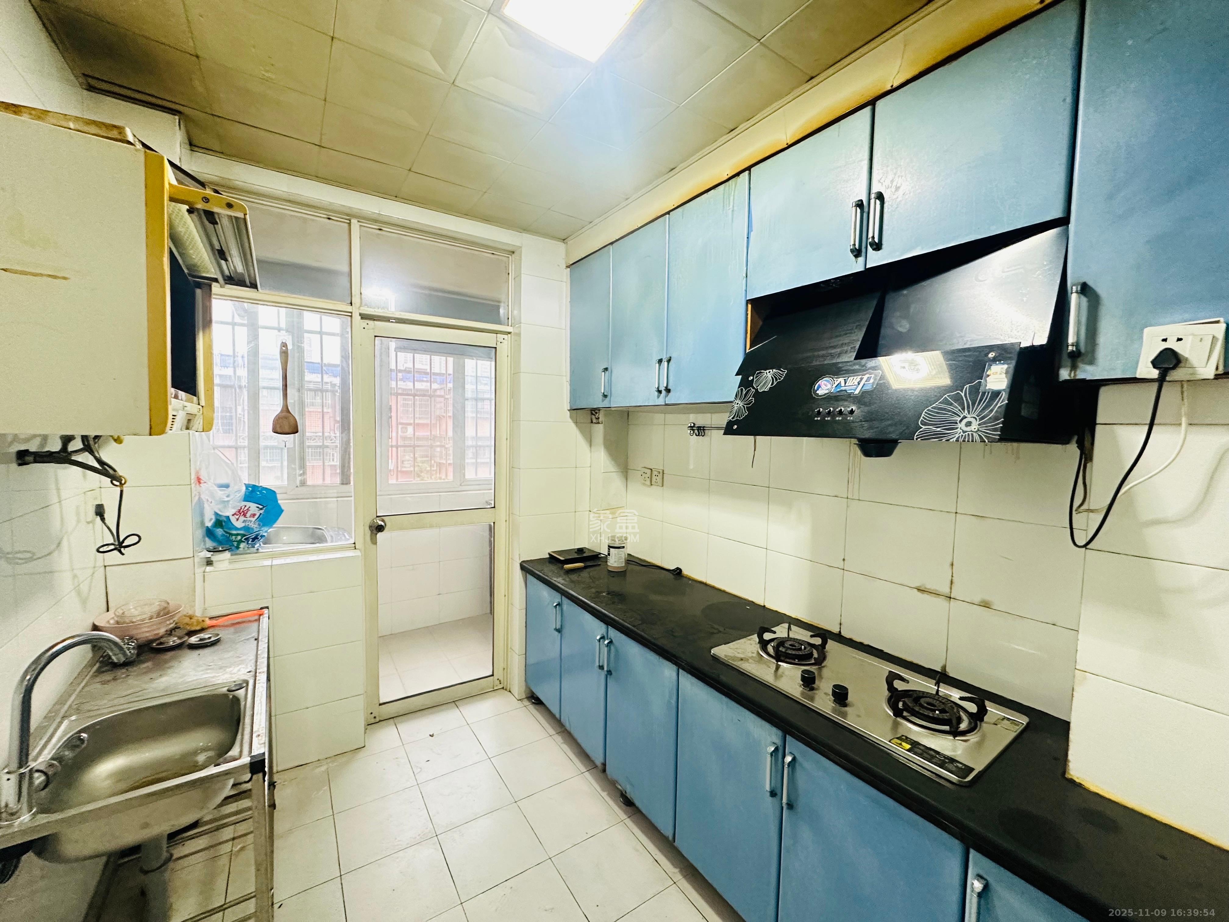 枫林绿洲  3室2厅2卫    1800.0元/月室内图