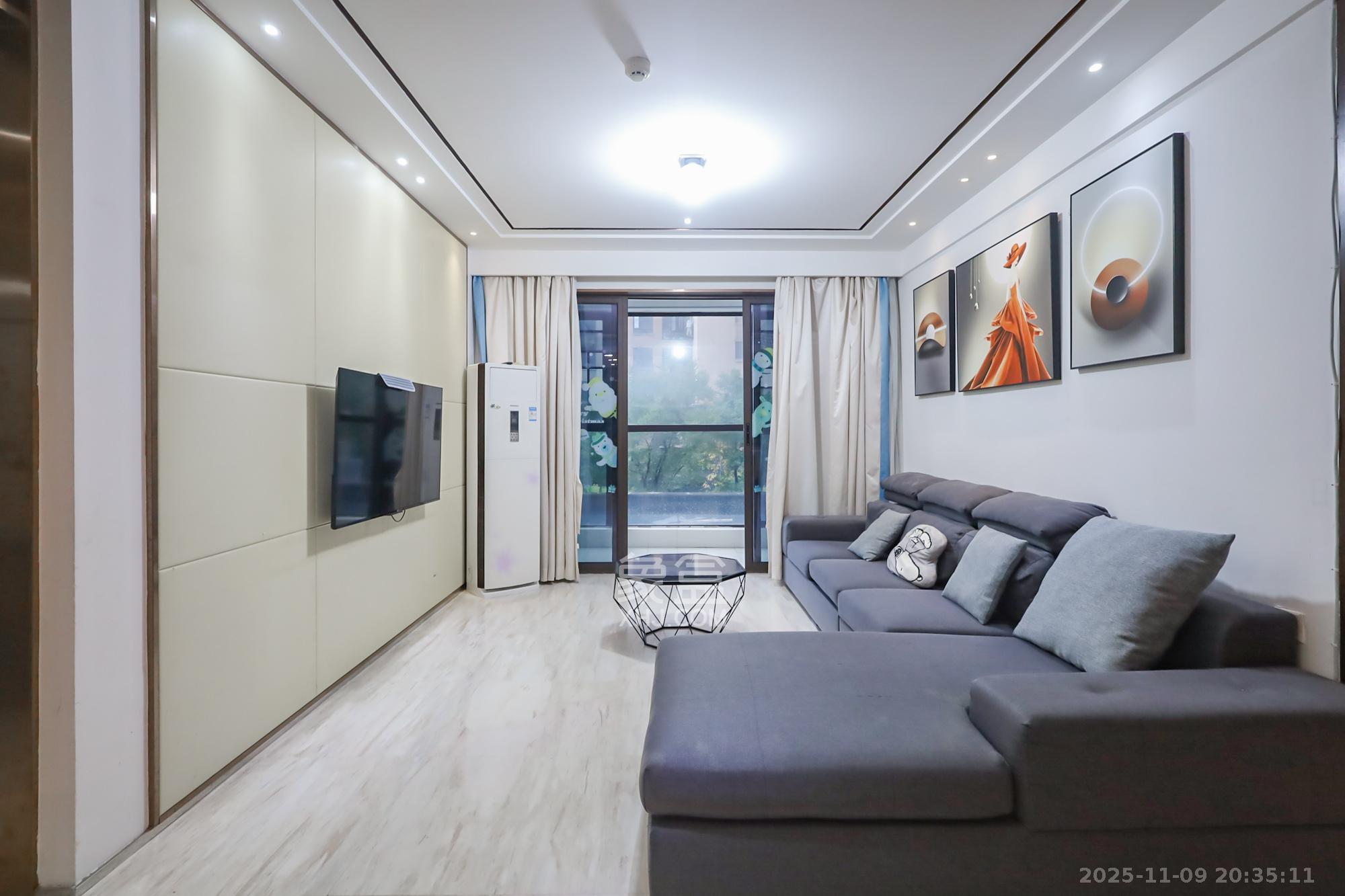 世茂外滩里（世茂铂翠湾三期）  3室2厅1卫    150.0万