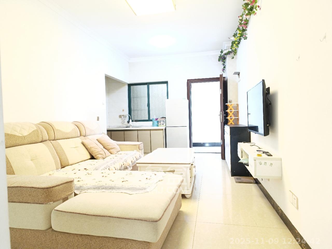 华天LOHO小镇  2室1厅1卫    1400.0元/月室内图